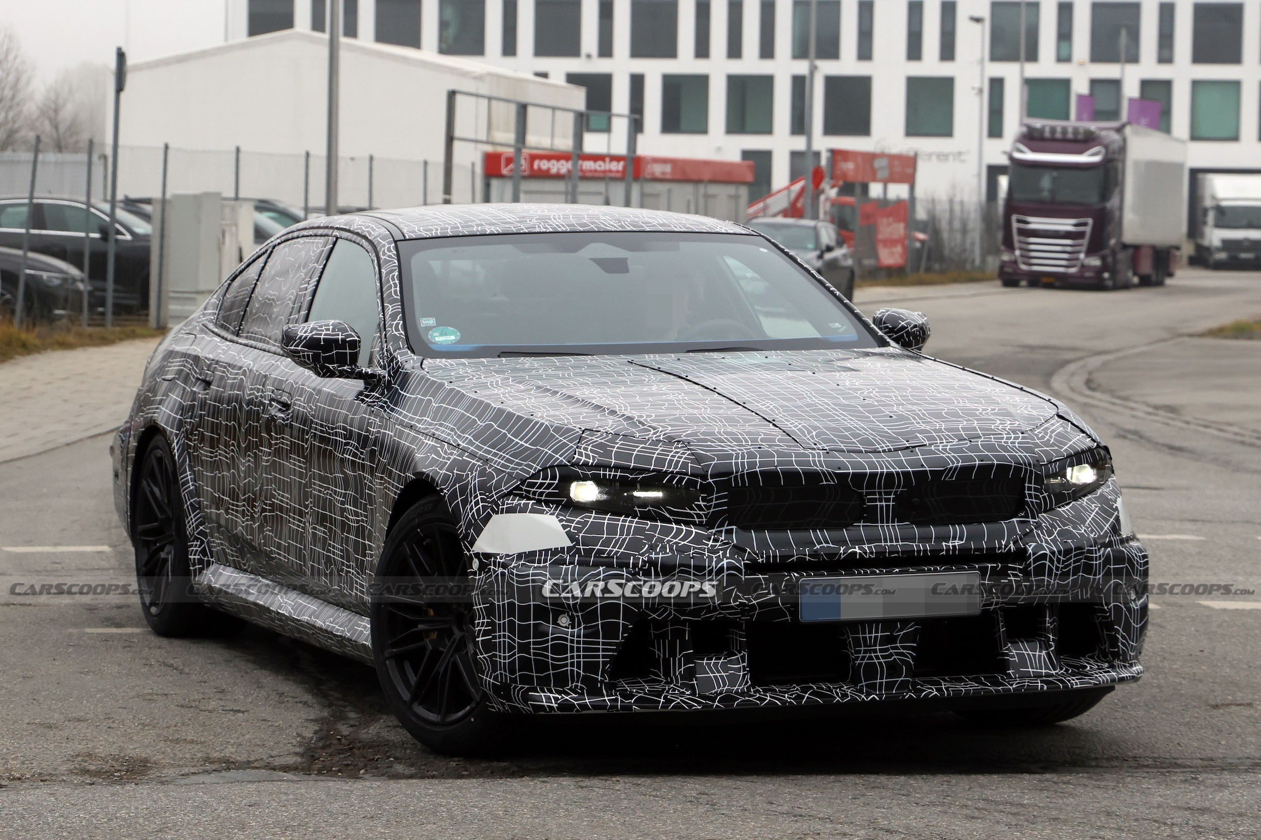 BMW M5 spy shots 00005