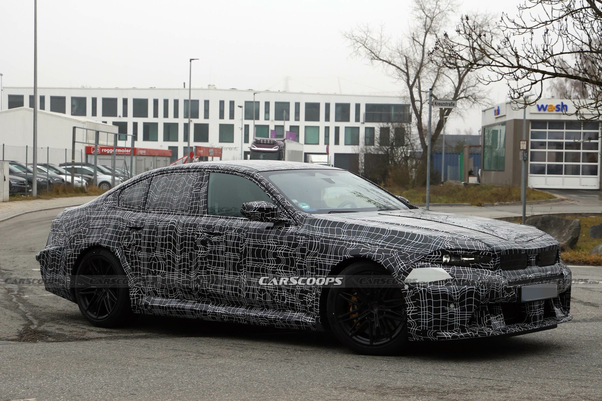 BMW M5 spy shots 00009