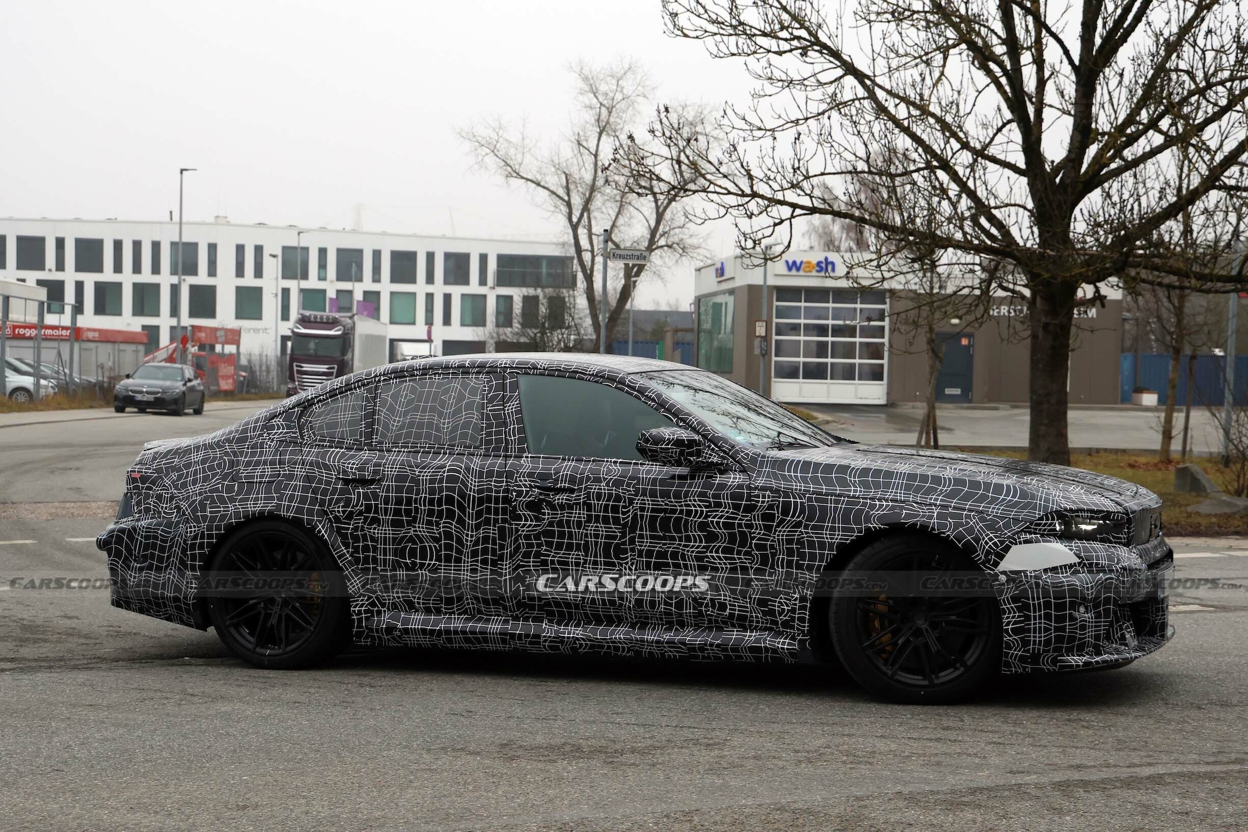 BMW M5 spy shots 00010