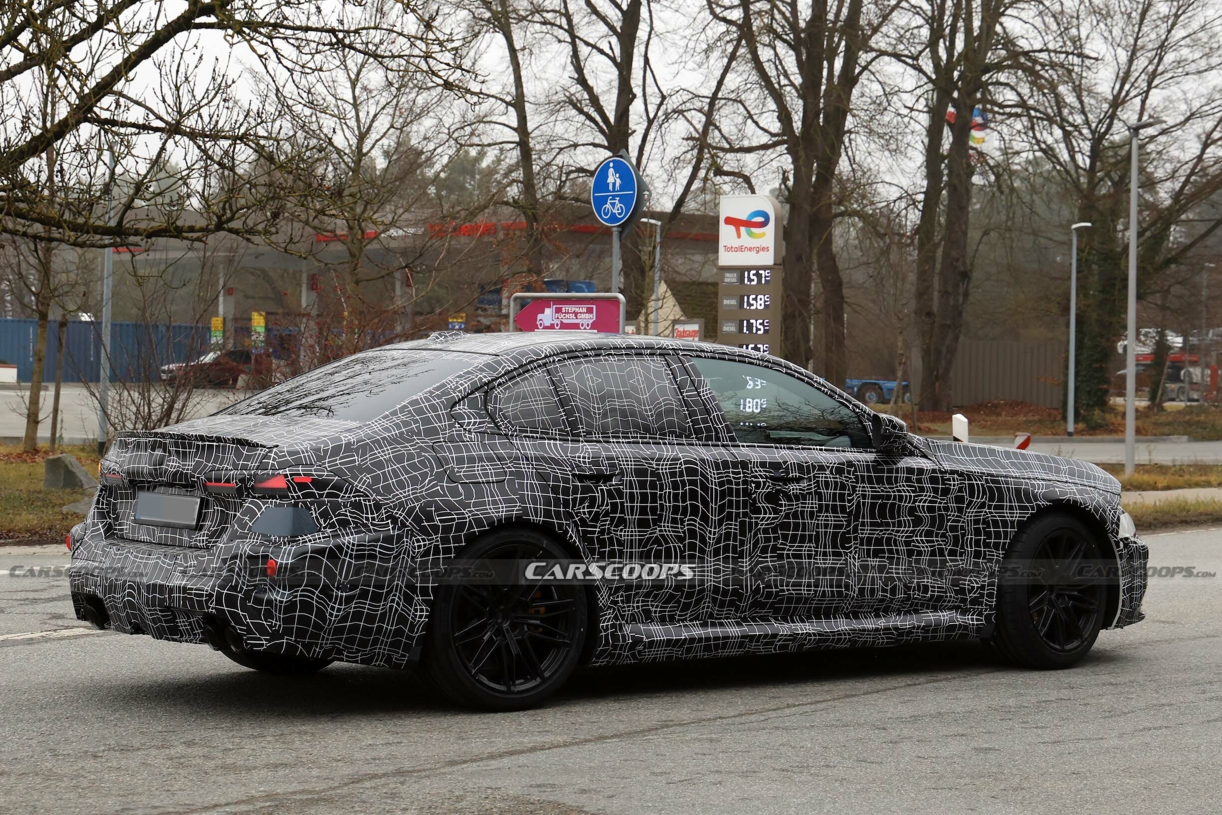 BMW M5 spy shots 00014