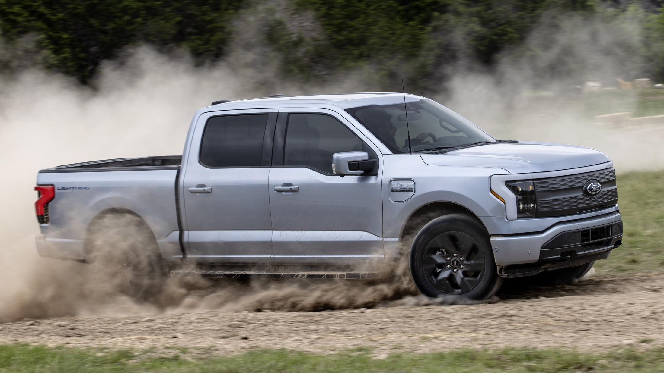 2023 Ford F-150 Lightning 2
