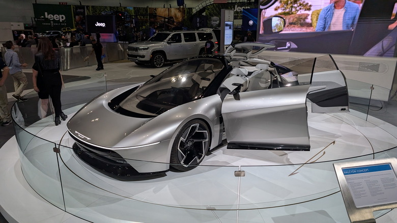 Chrysler Halcyon Concept by Stephen Rivers for Carscoops 2