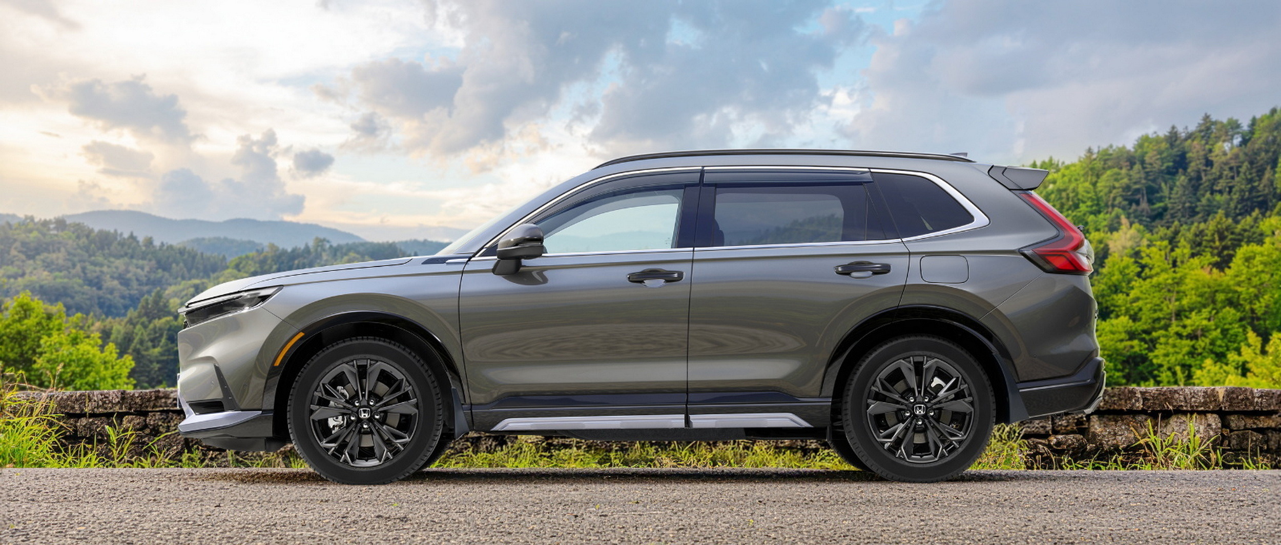 Honda CR-V Japan - Tough Premium - Accessories (3)