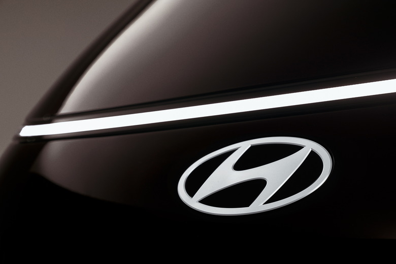 Hyundai Staria Electric Teaser