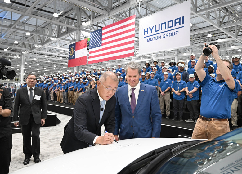 65702-HMGMAGrandOpening6