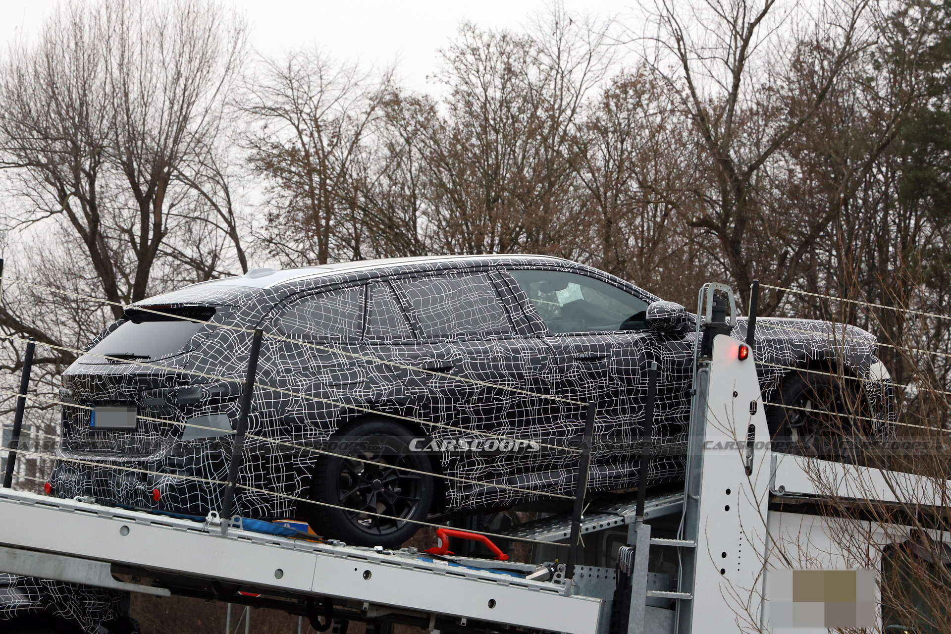 BMW 5-Series Touring Scoop - 11
