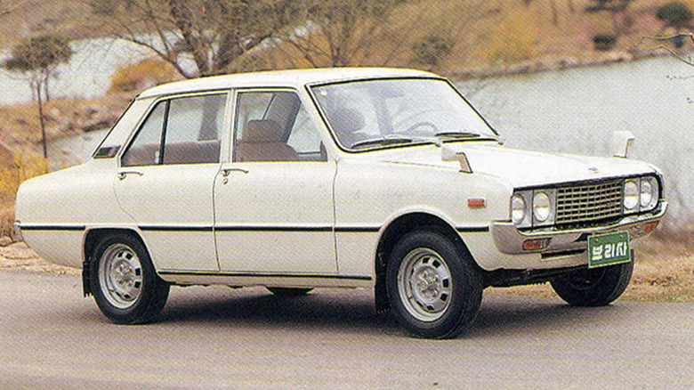 Kia's-First-Sedan