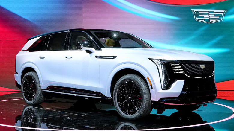 cadillac-escalade-iq-reveal35 copy