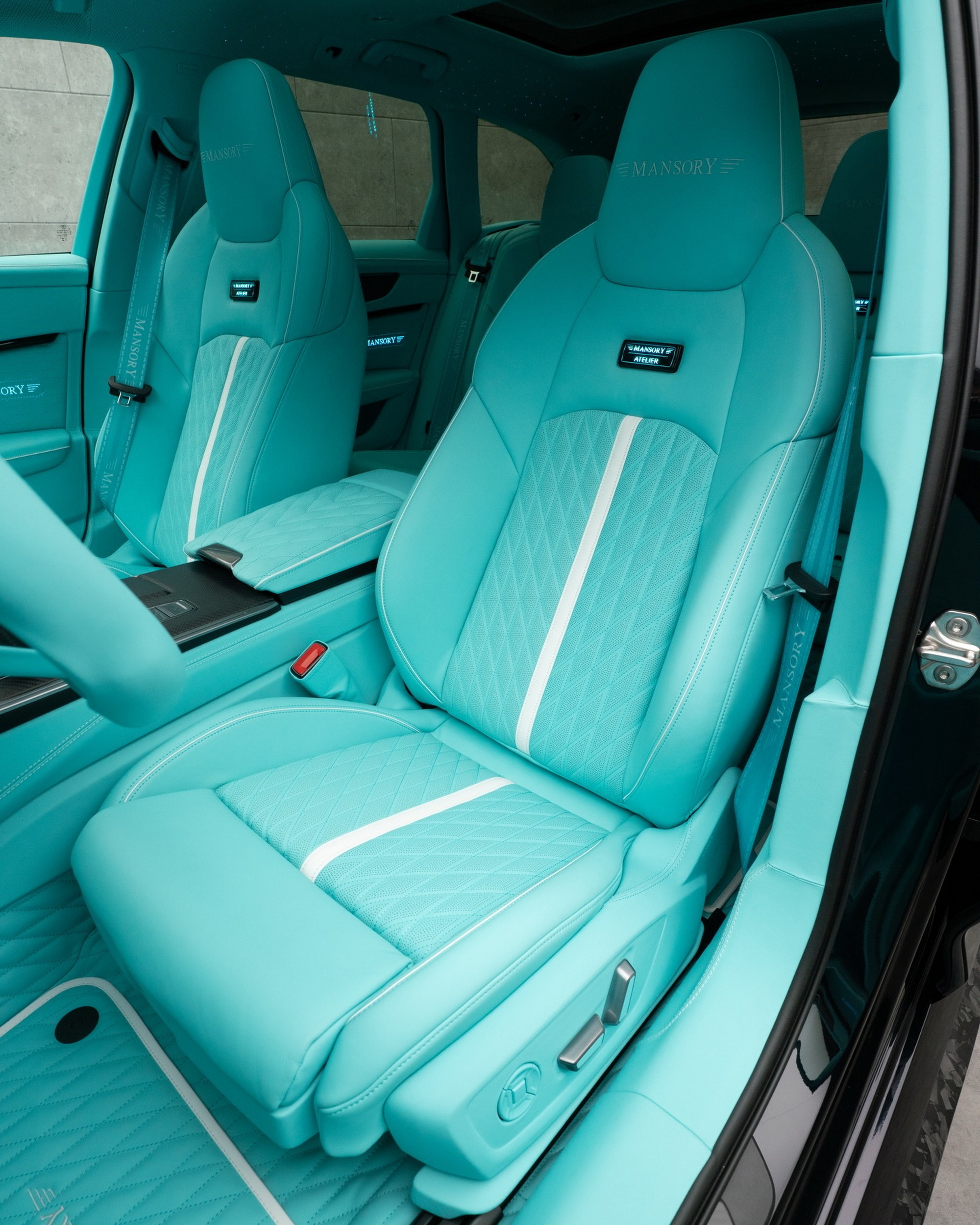 Mansory Audi RS6 - Interior (3)