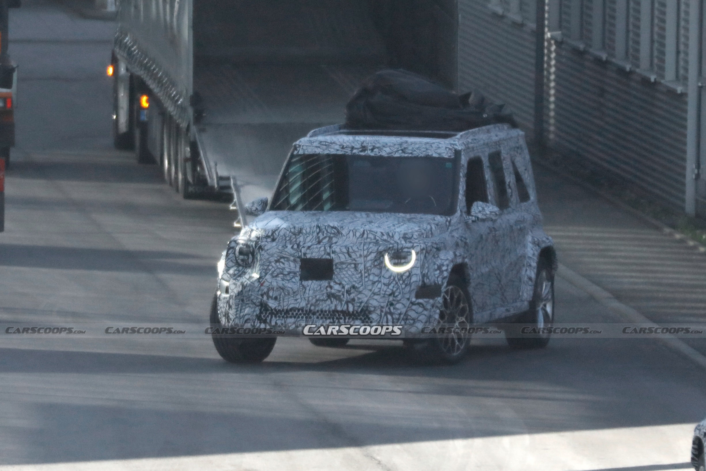 Mercedes baby G-wagon scoop 00011