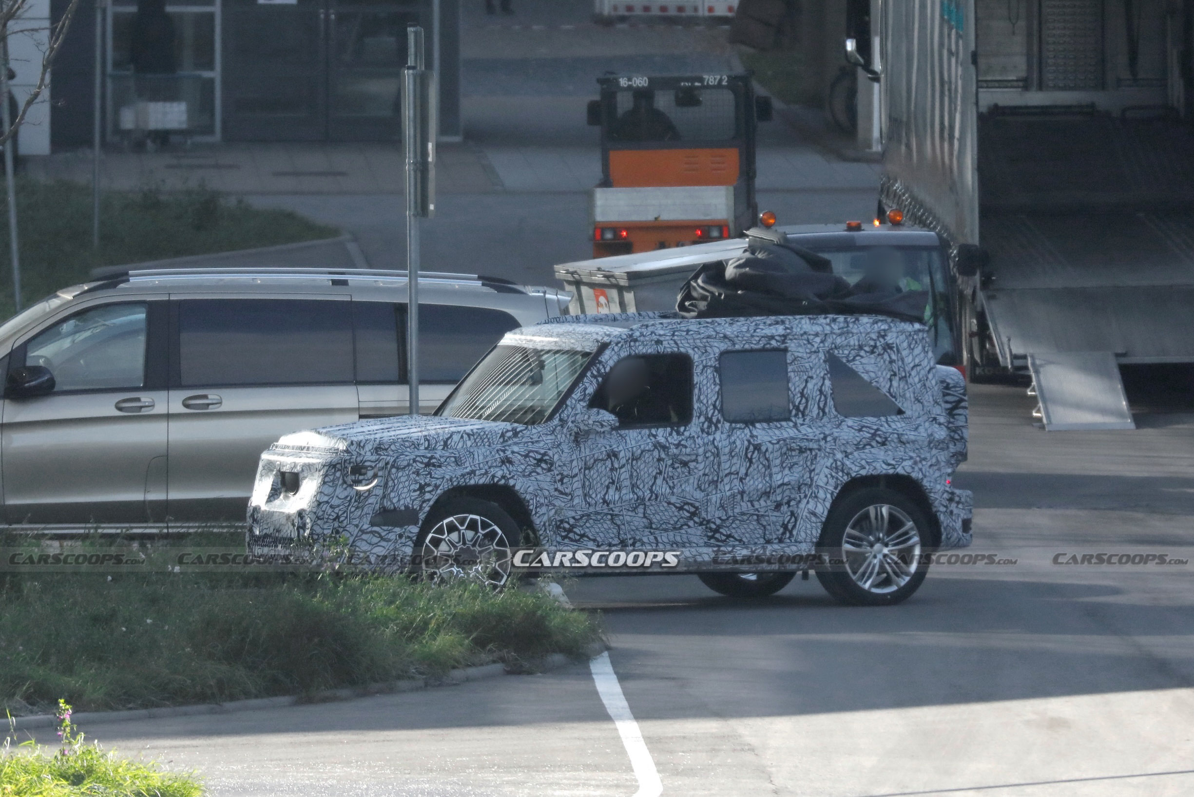 Mercedes baby G-wagon scoop 00015