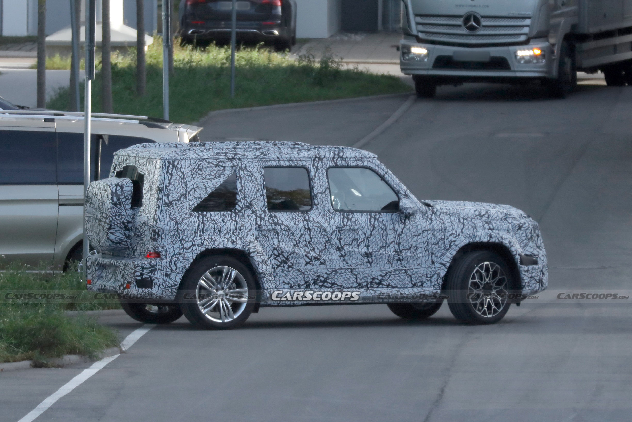Mercedes baby G-wagon scoop 00022