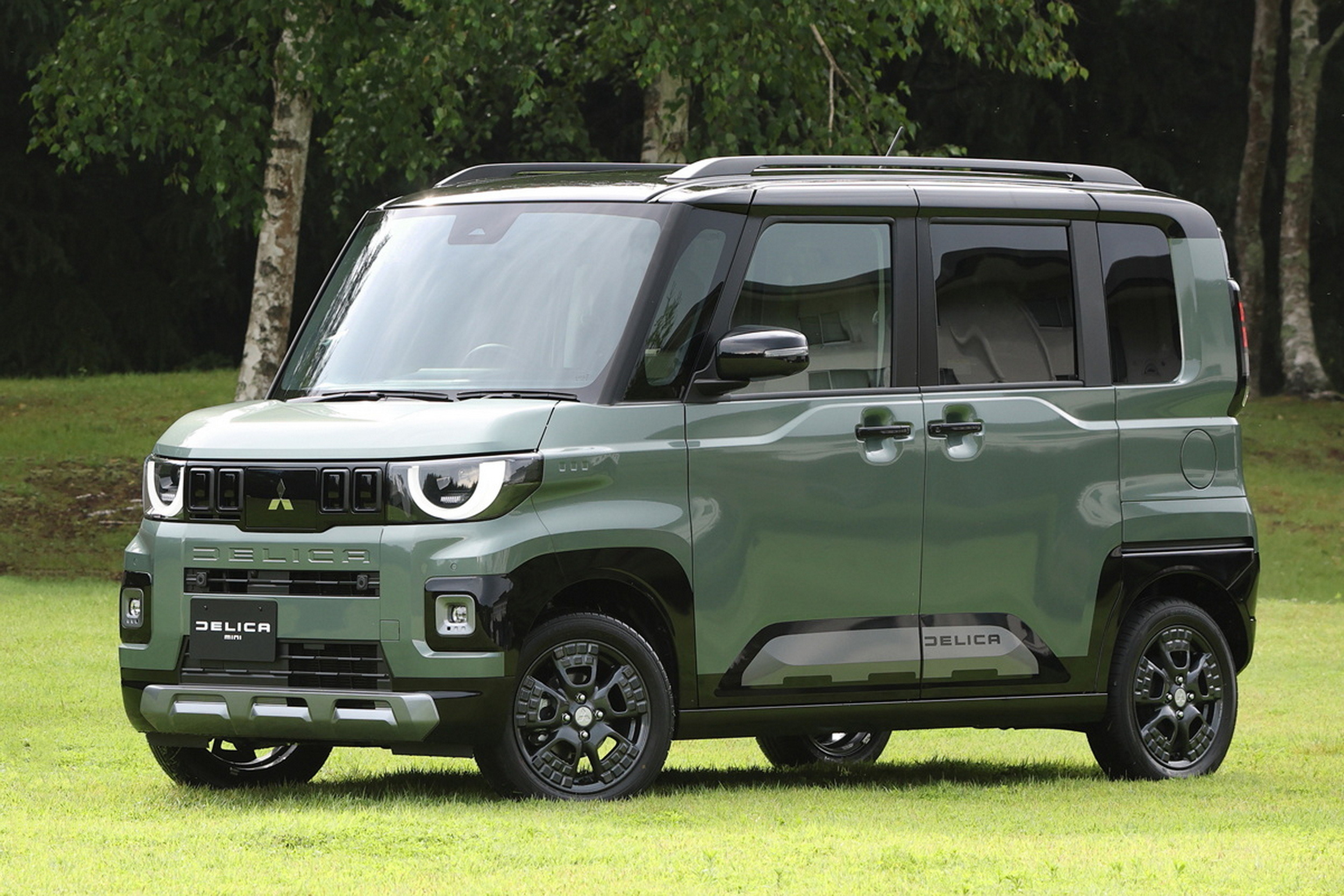 2025 Mitsubishi Motors Delica Mini (1)