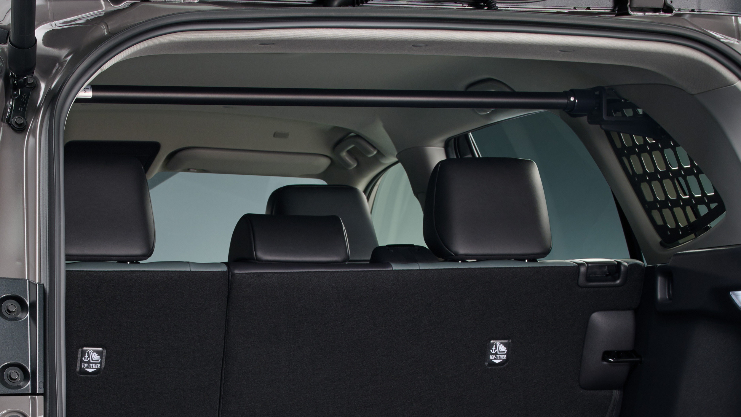 Toyota RAV4 Adventure Outdoor Package - Modellista (8)