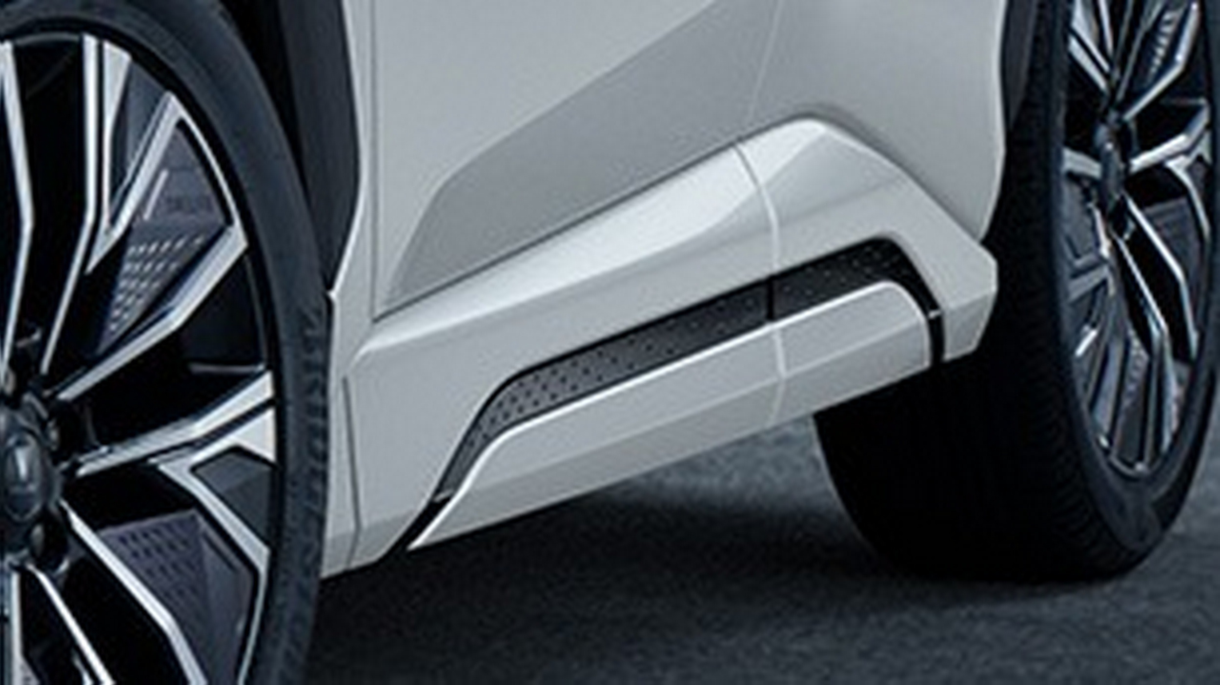 Toyota RAV4 Z Lifestyle Package - Modellista (10)