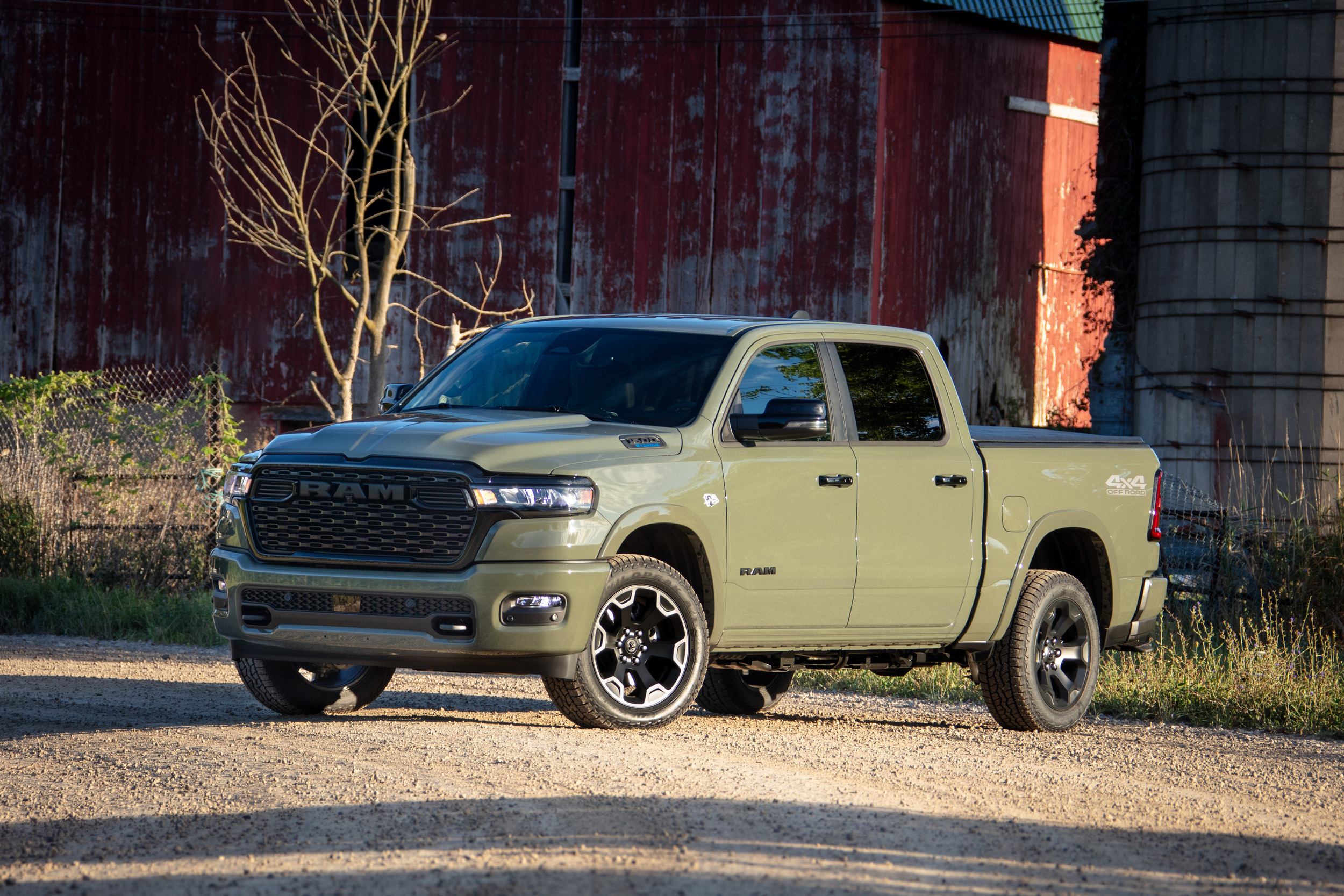 2026 Ram 1500 Hemi V8 1218 1