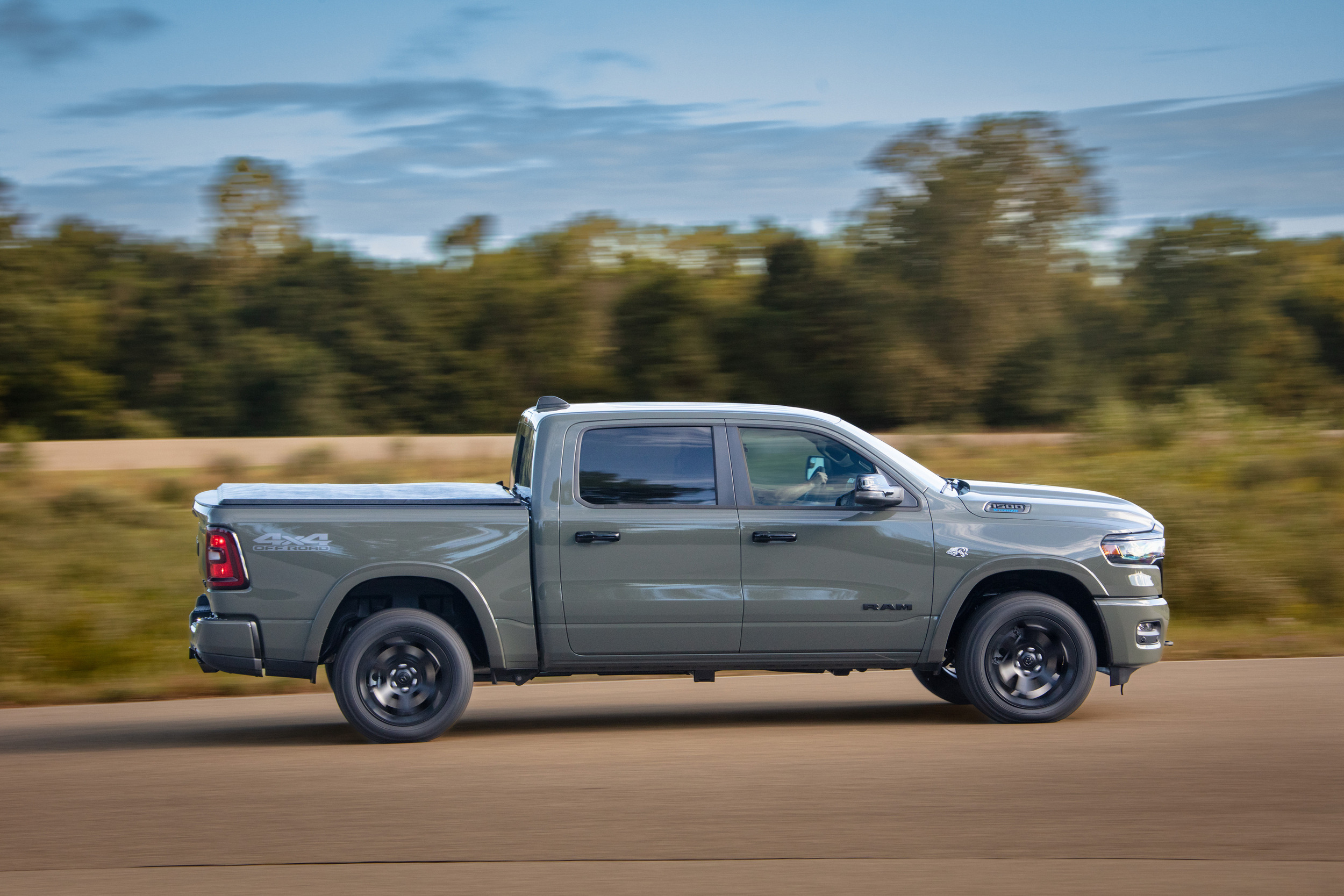 2026 Ram 1500 Hemi V8 1218 12