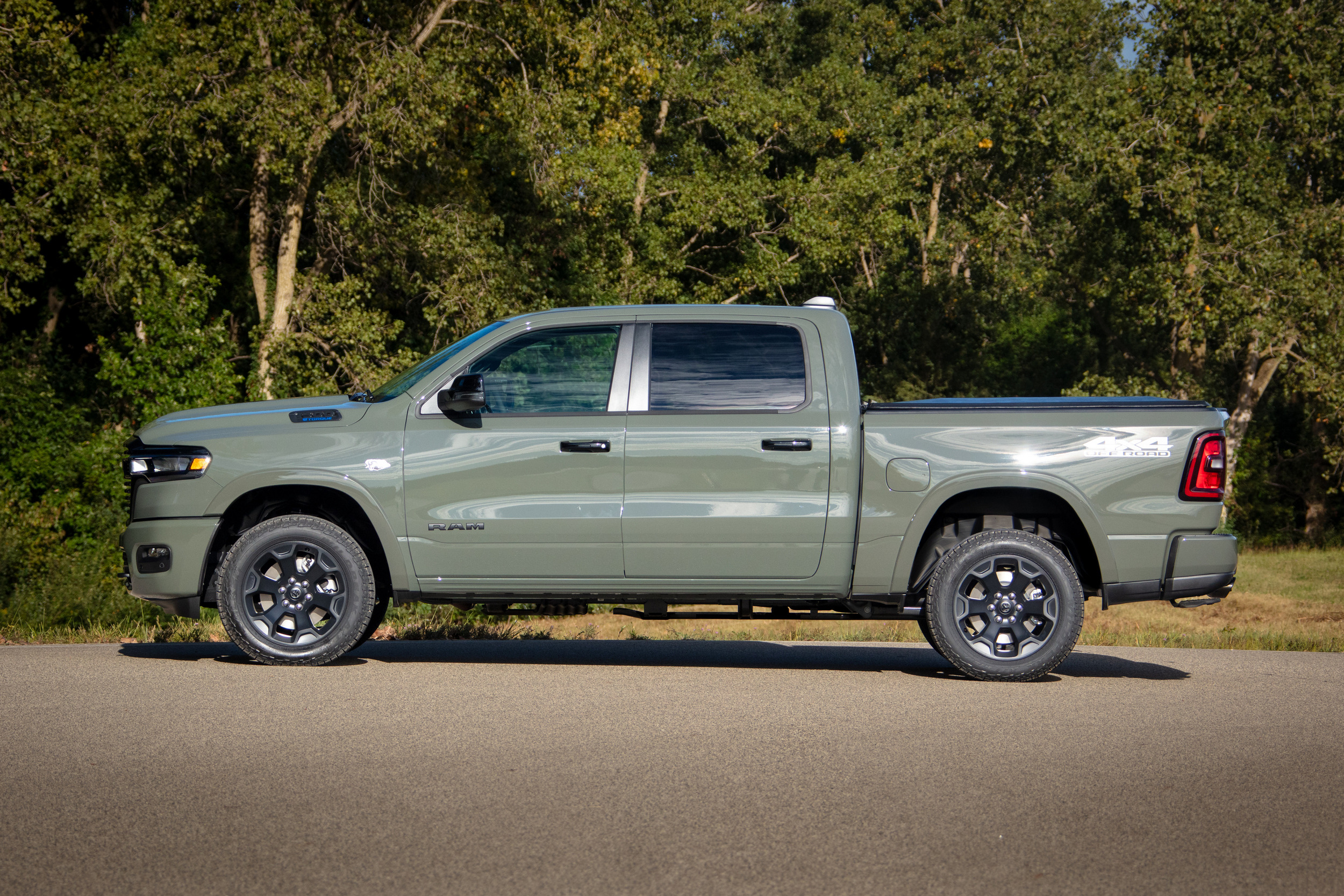 2026 Ram 1500 Hemi V8 1218 4