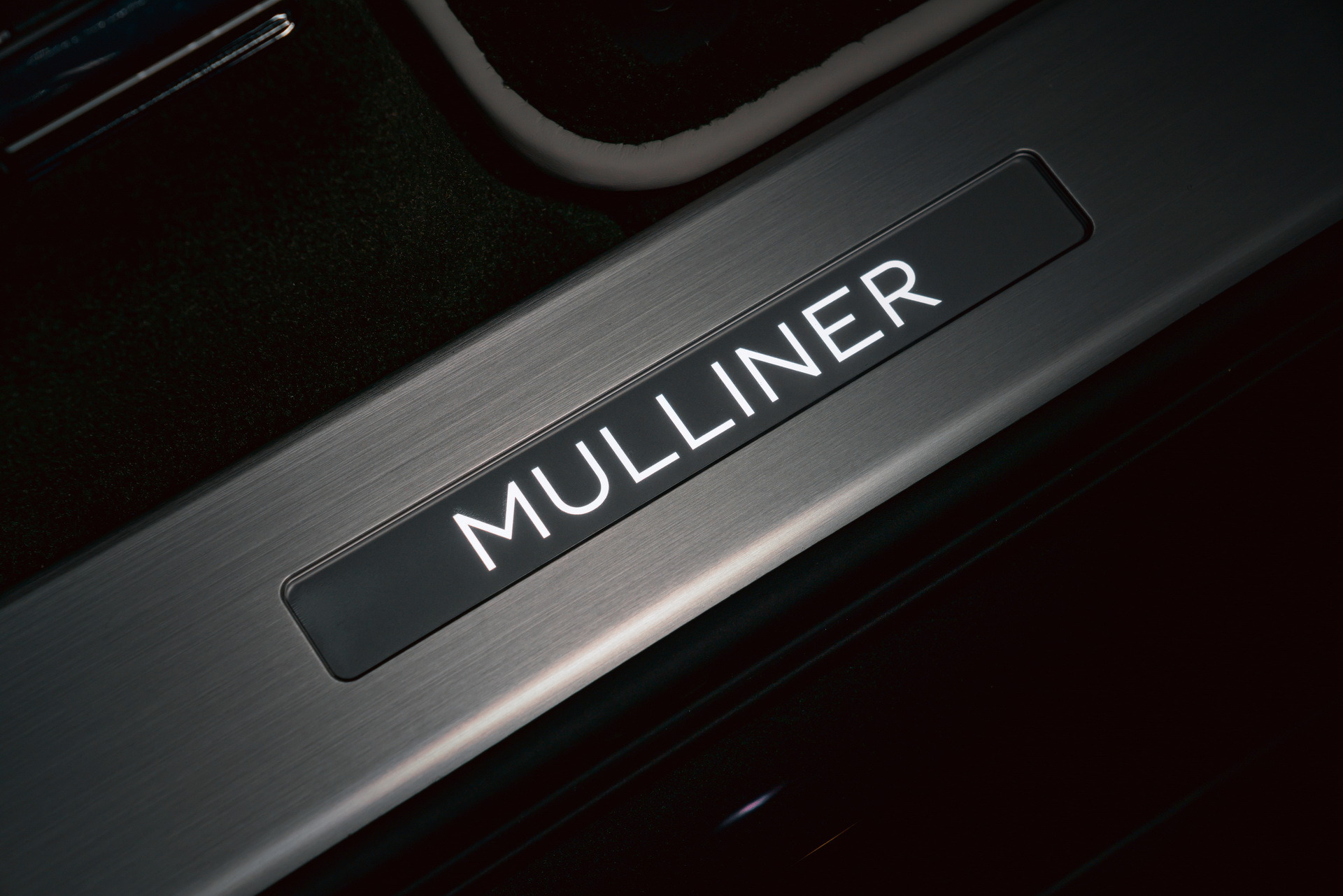 Bentley-Bentayga-Hybrid-Mulliner-12