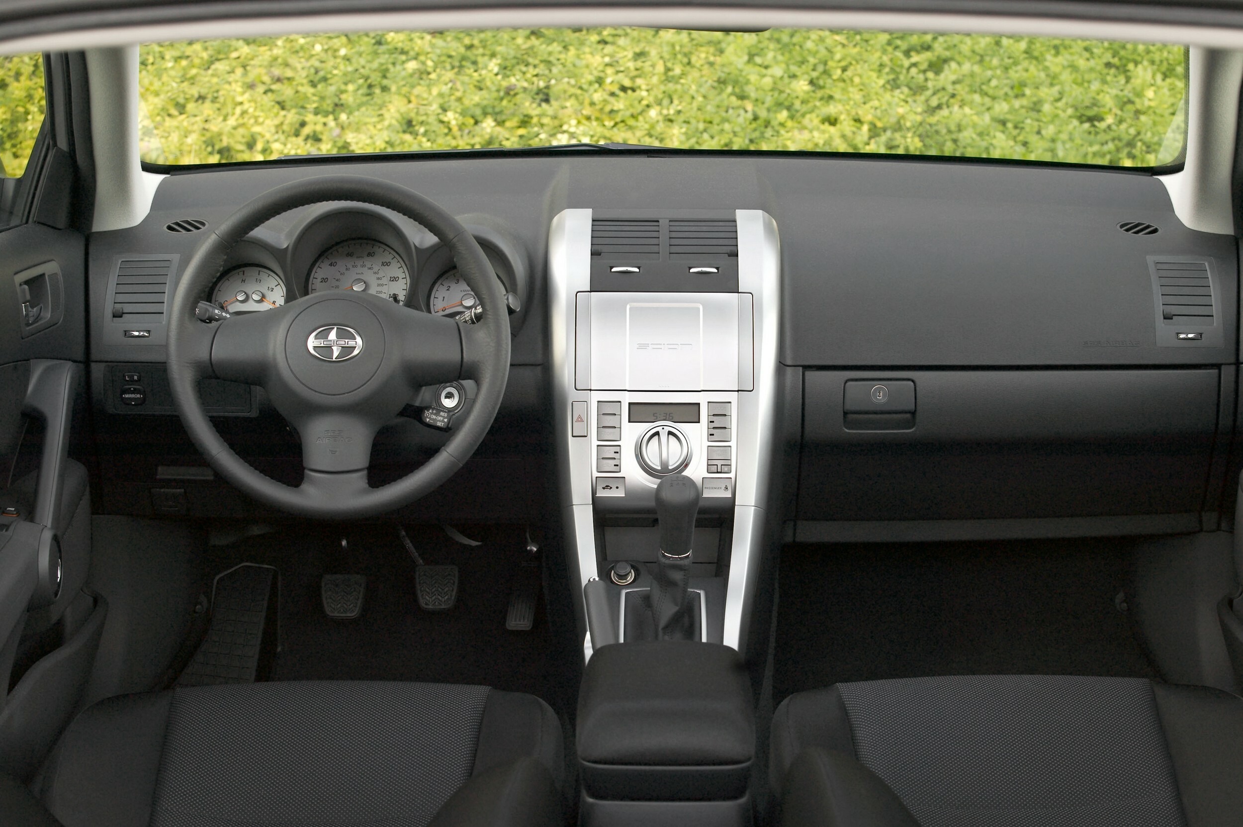 Scion tC 418 8