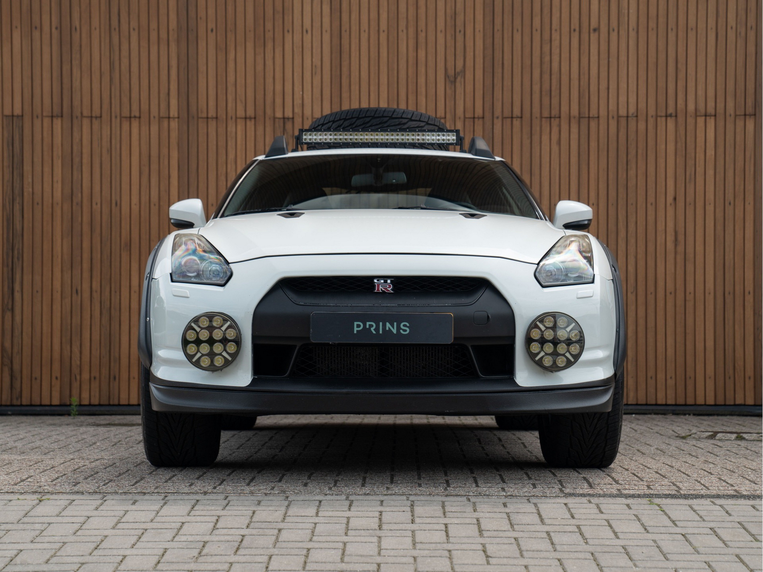 Nissan GT-R Off-Road - Prins (3)