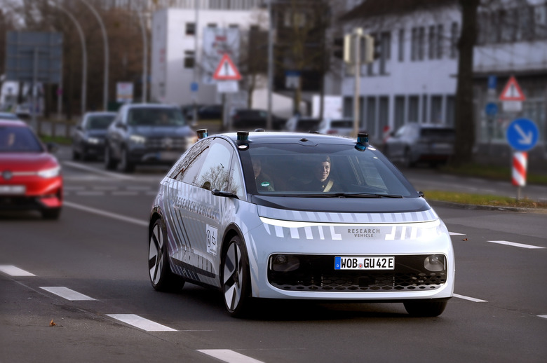 VW Gen.Urban 1212 2