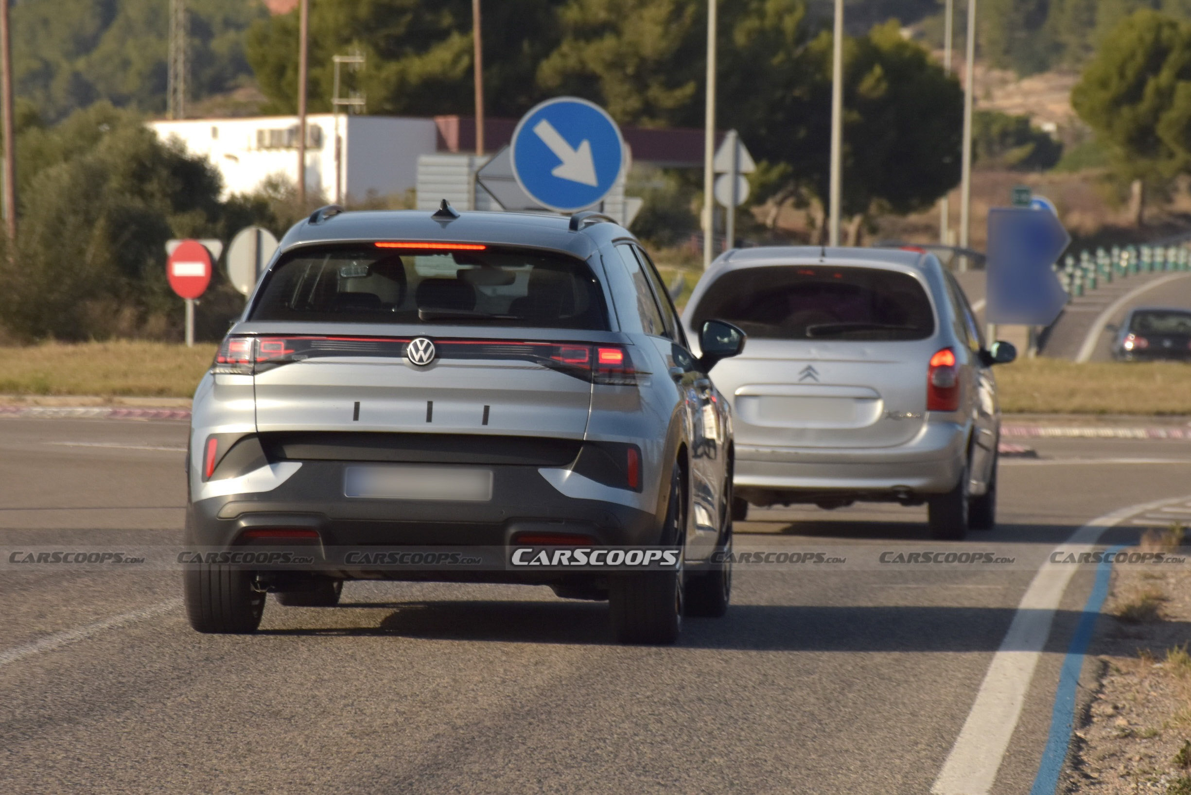 VW ID Cross scoop undisguised 00009