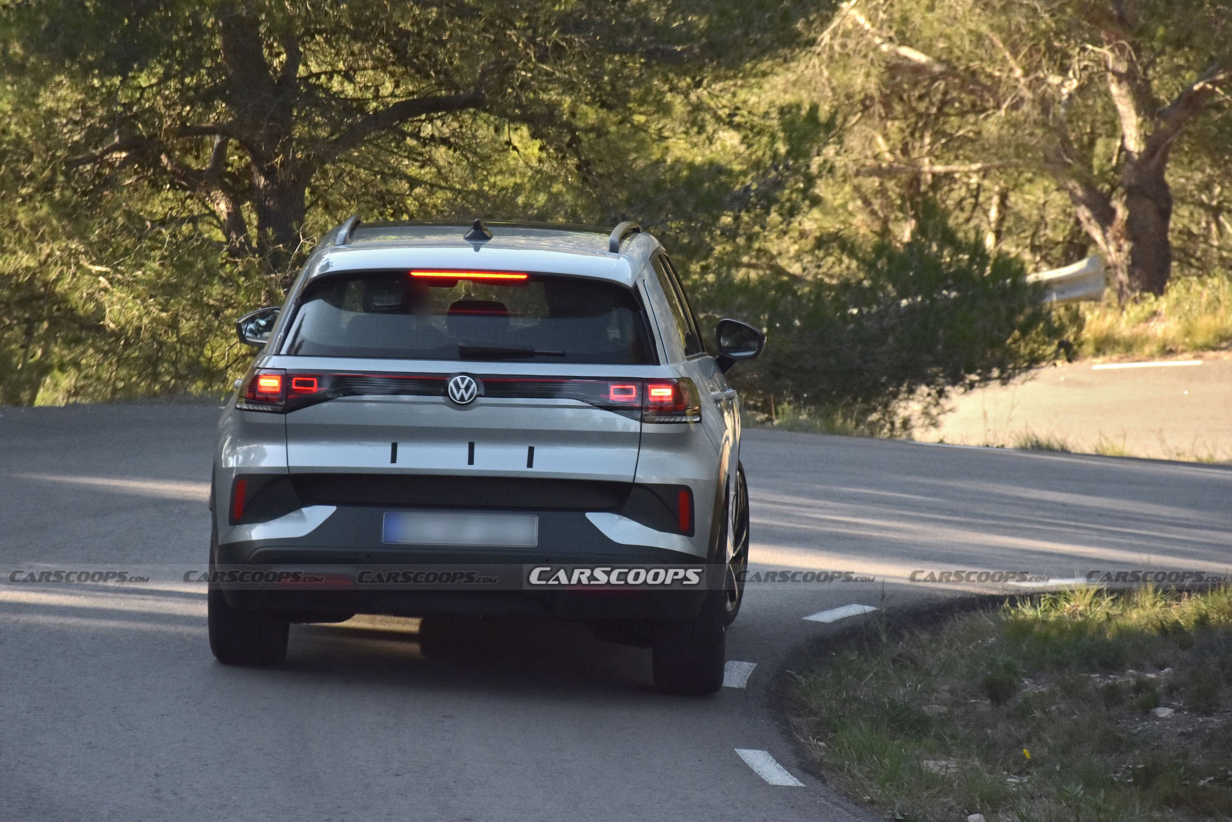 VW ID Cross scoop undisguised 00012