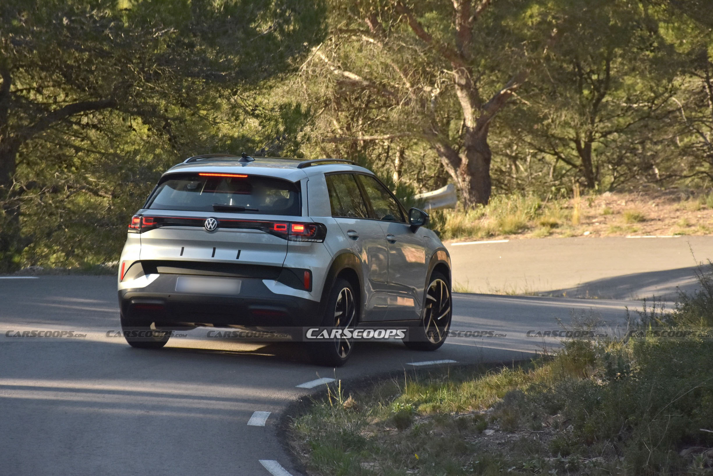 VW ID Cross scoop undisguised 00013