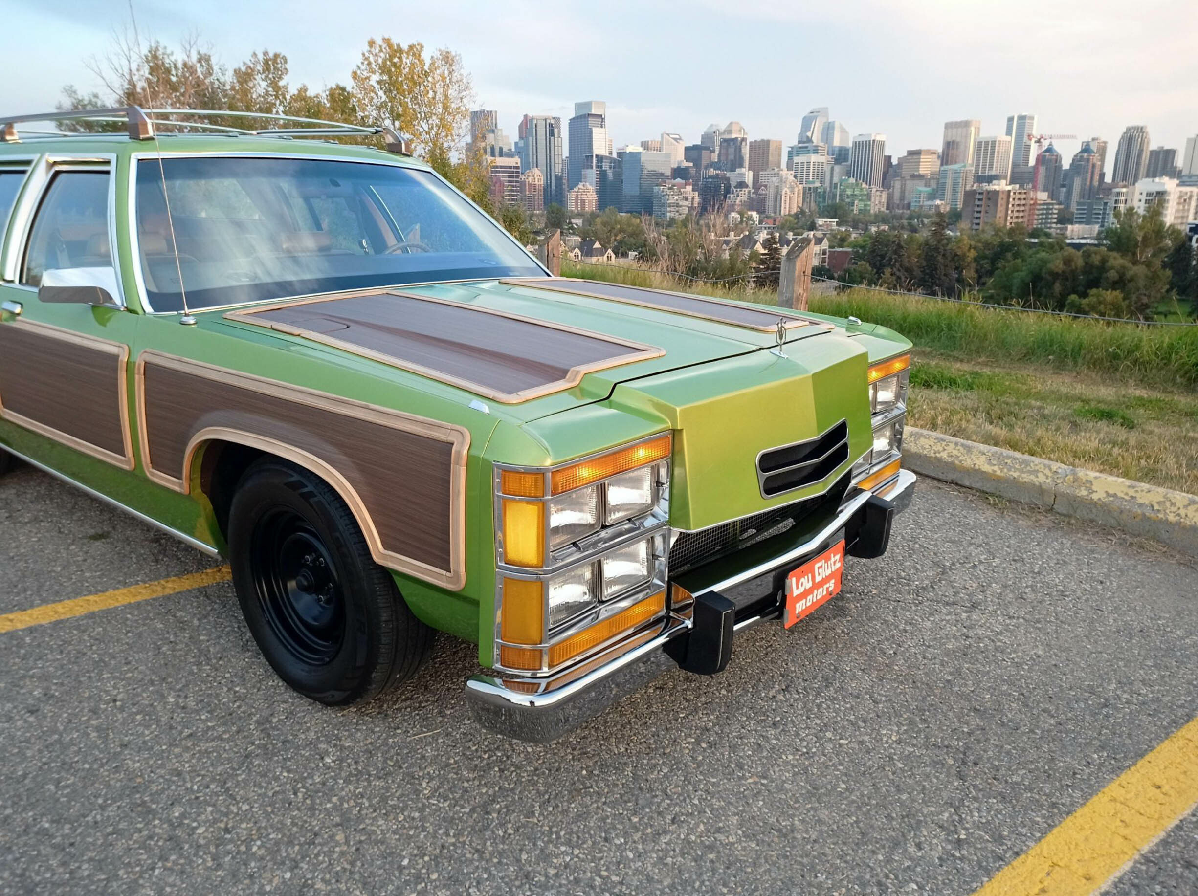 1989 Ford Country Squire BaT 00002