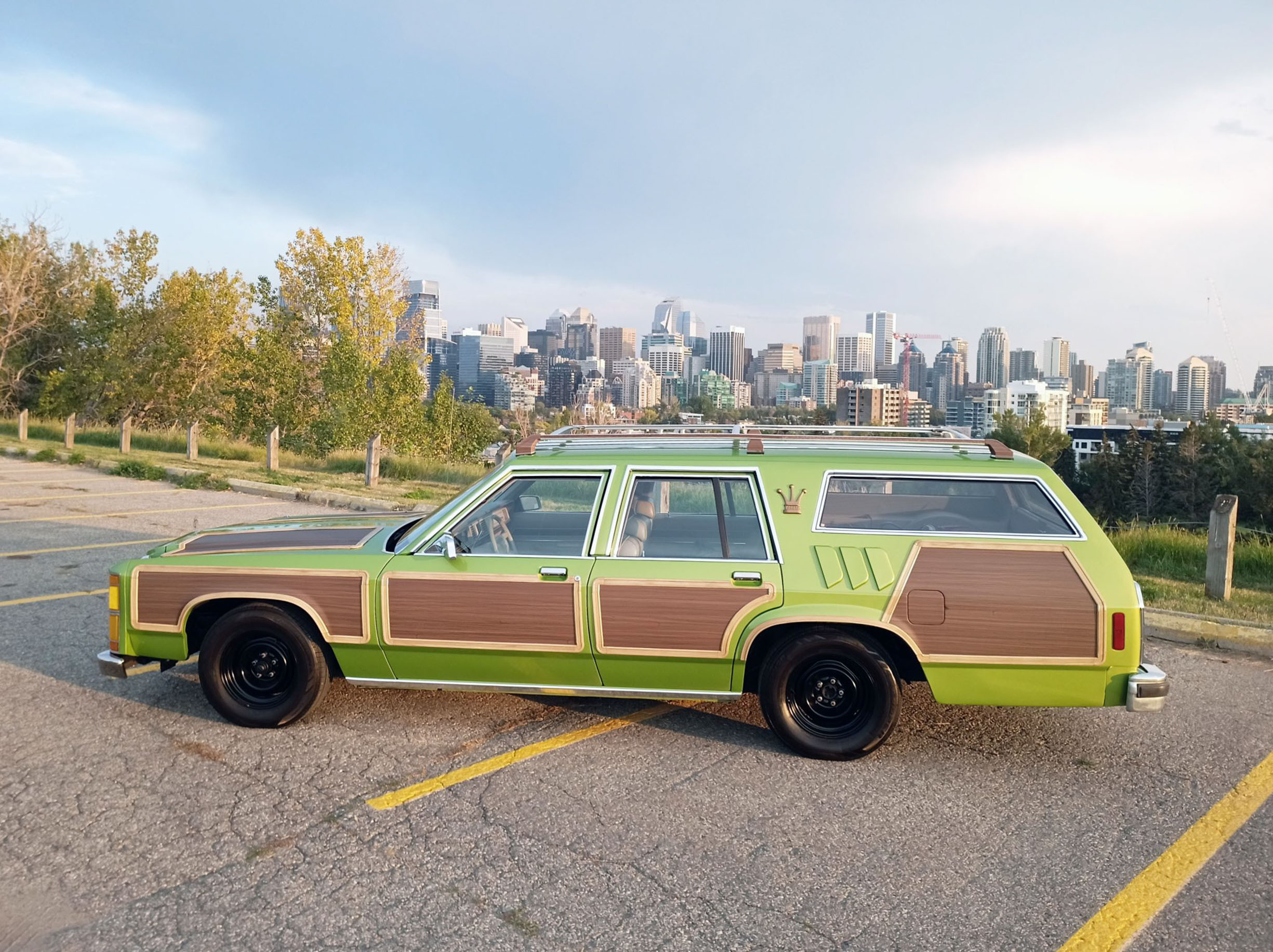1989 Ford Country Squire BaT 00006