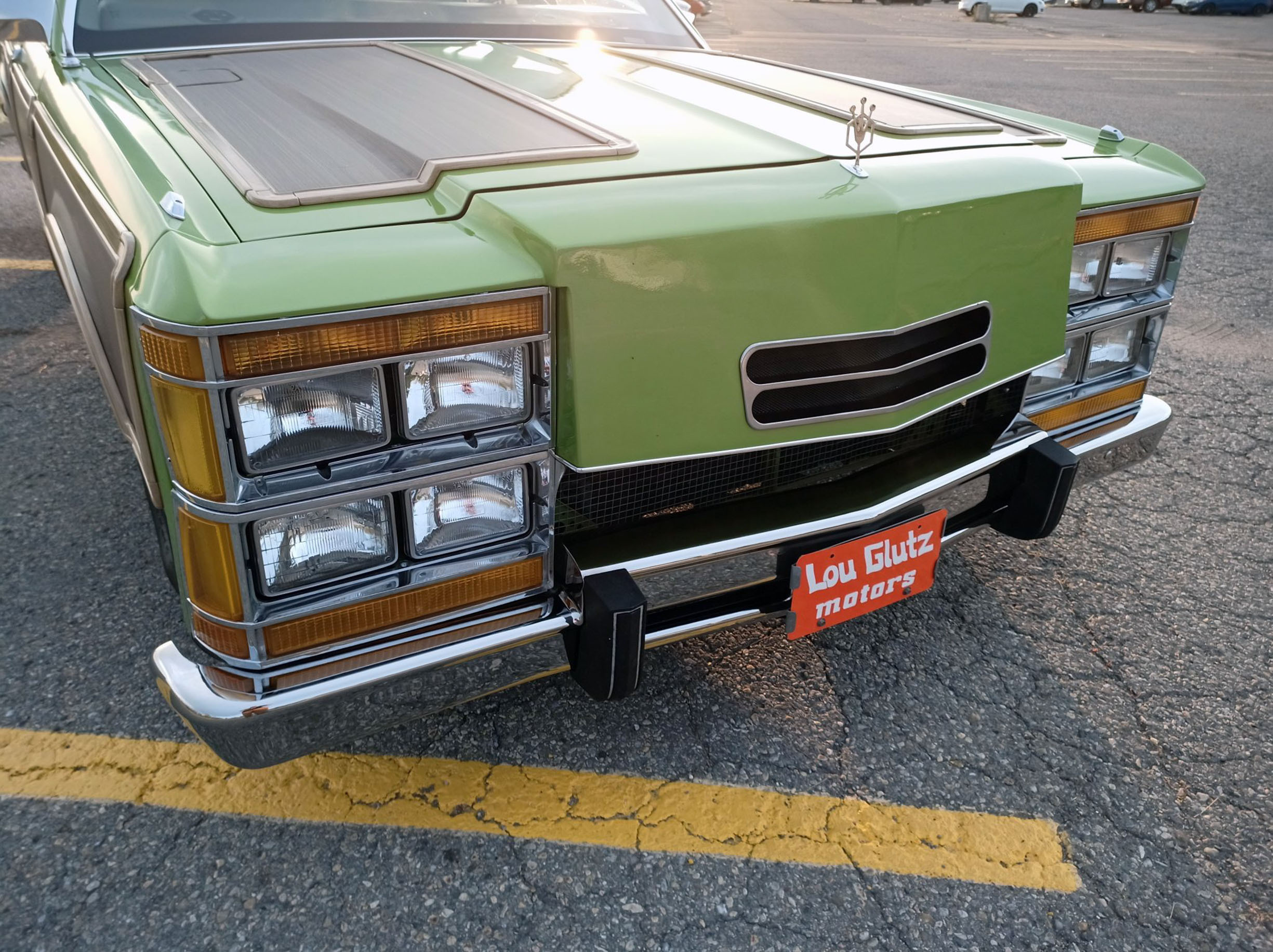 1989 Ford Country Squire BaT 00009