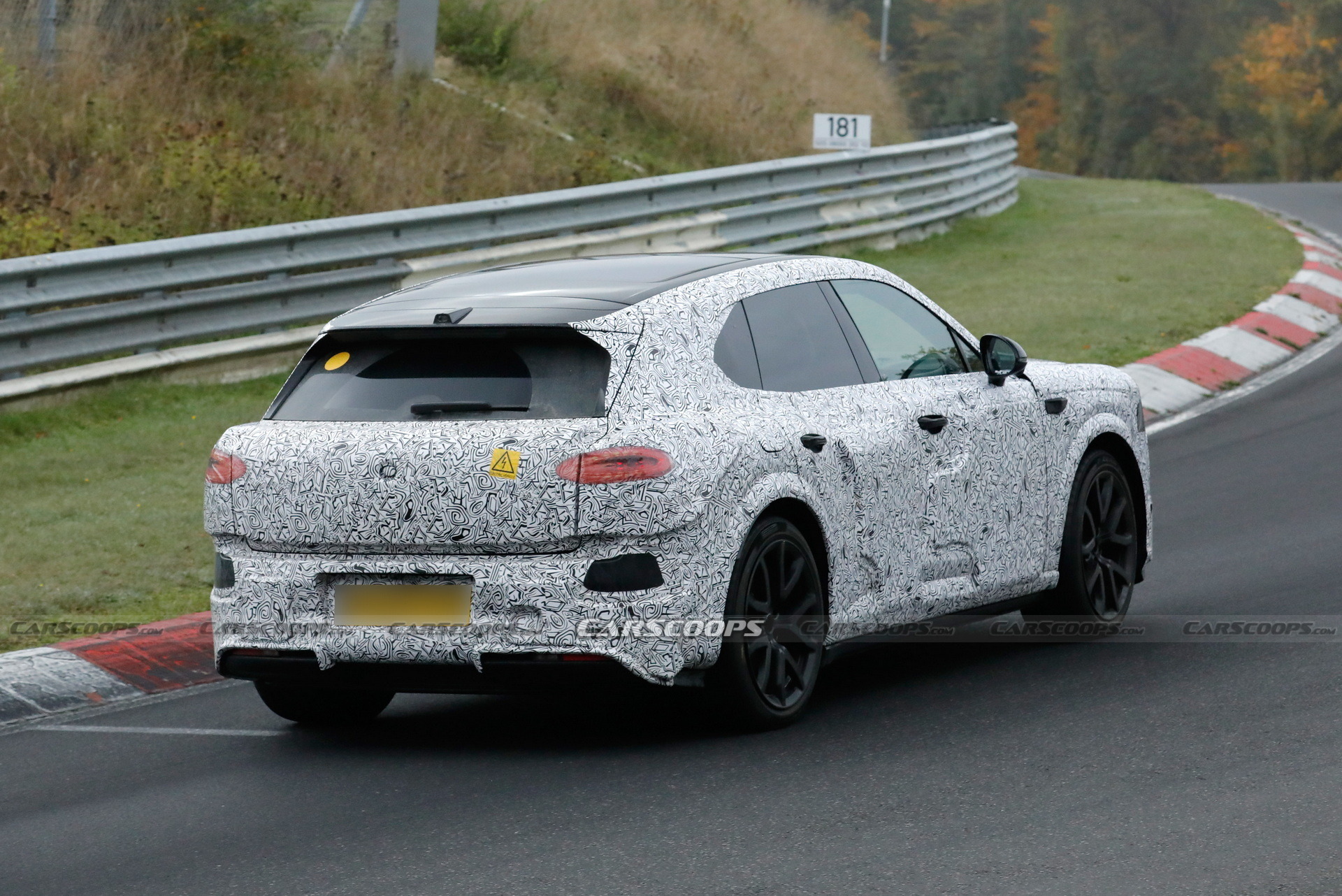 Bentley Urban SUV Nurburgring - 15
