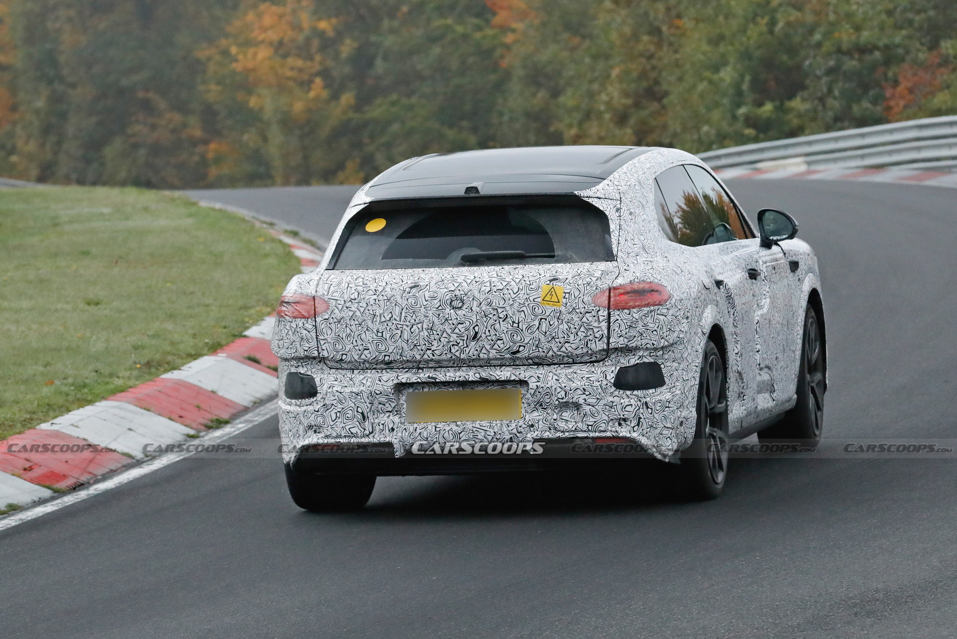 Bentley Urban SUV Nurburgring - 16