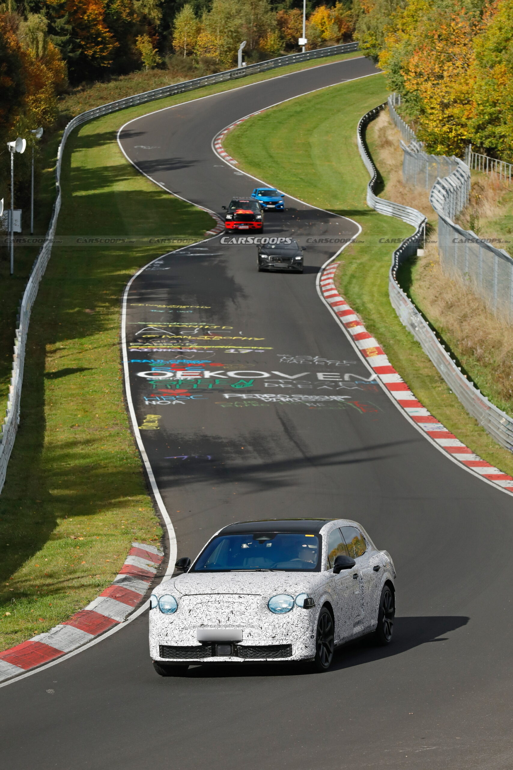 Bentley Urban SUV Nurburgring - 18