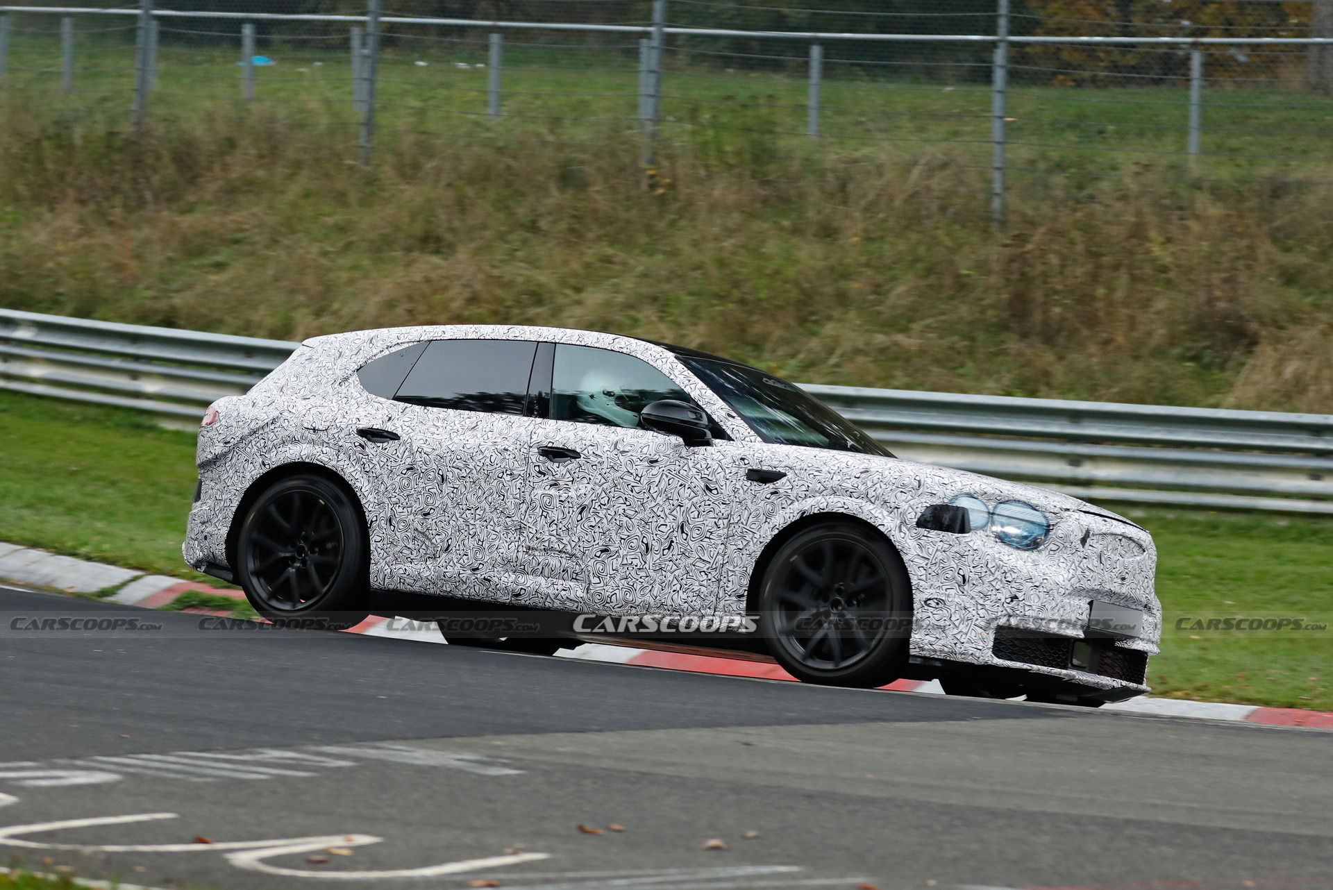 Bentley Urban SUV Nurburgring - 3