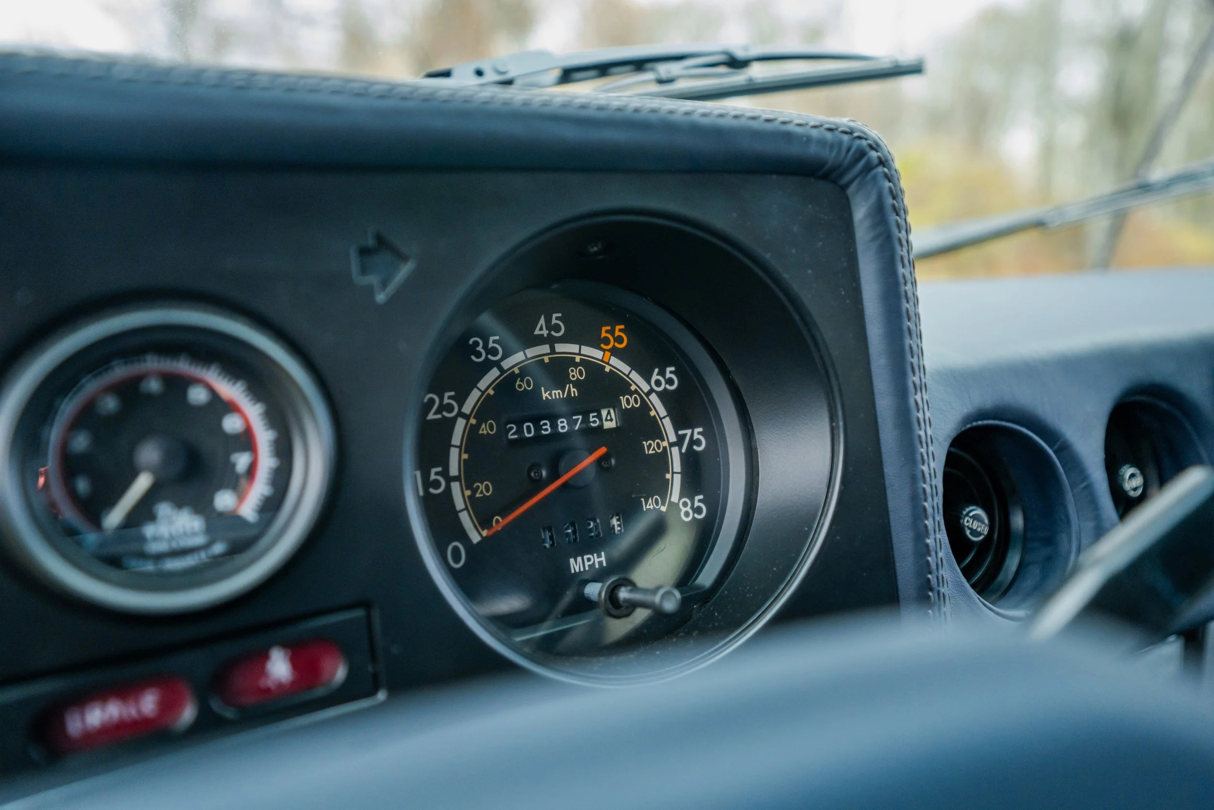 Toyota Land Cruiser FJ60 - 23
