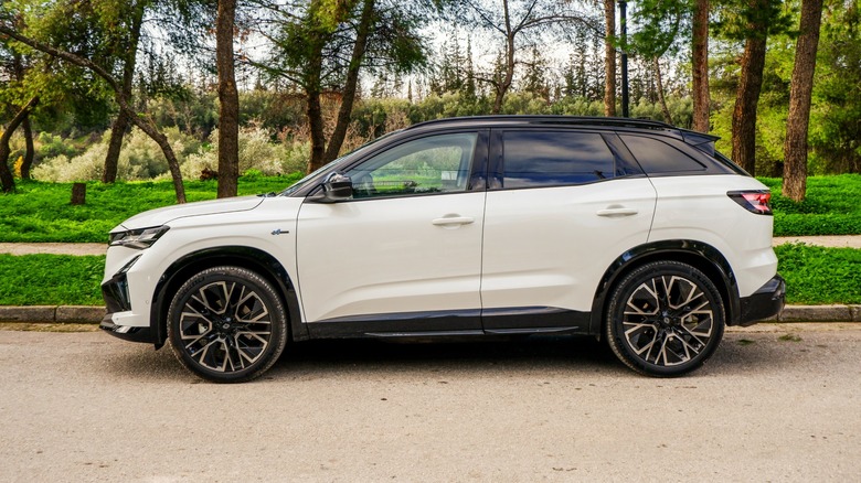 Renault Austral Hybrid E-Tech 200 (14)