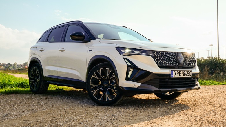 Renault Austral Hybrid E-Tech 200 (17)