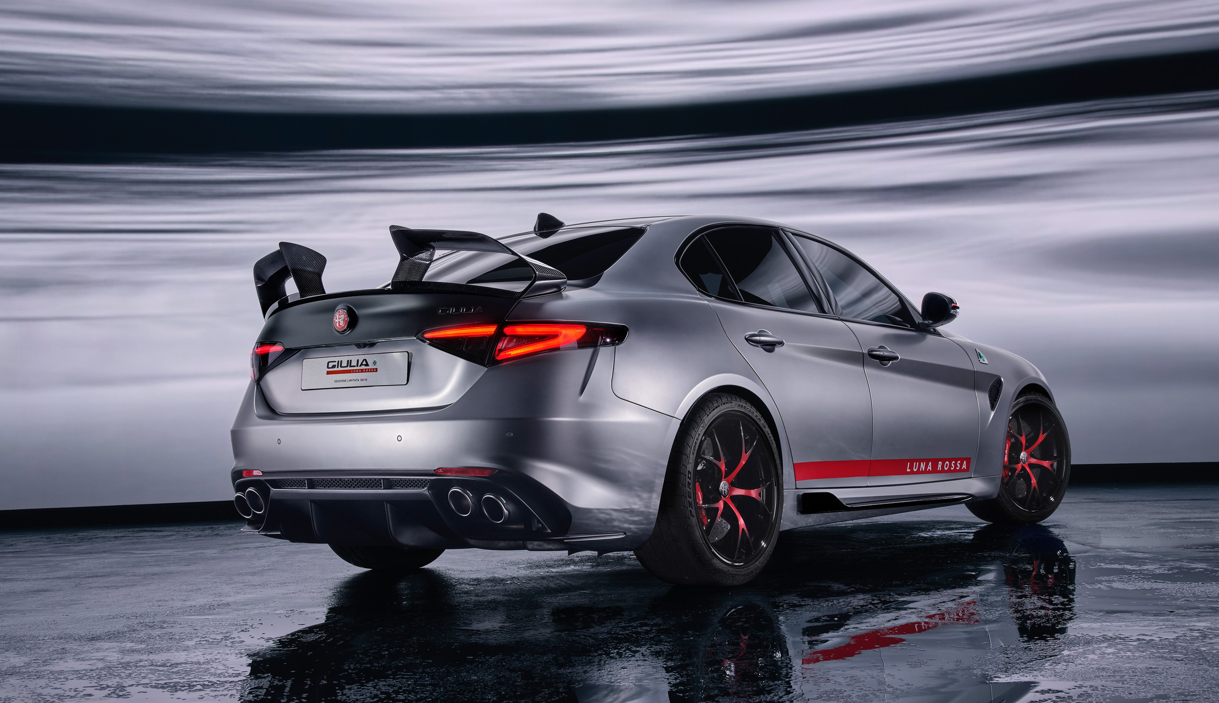 Alfa Romeo Giulia Quadrifoglio Luna Rossa 00001