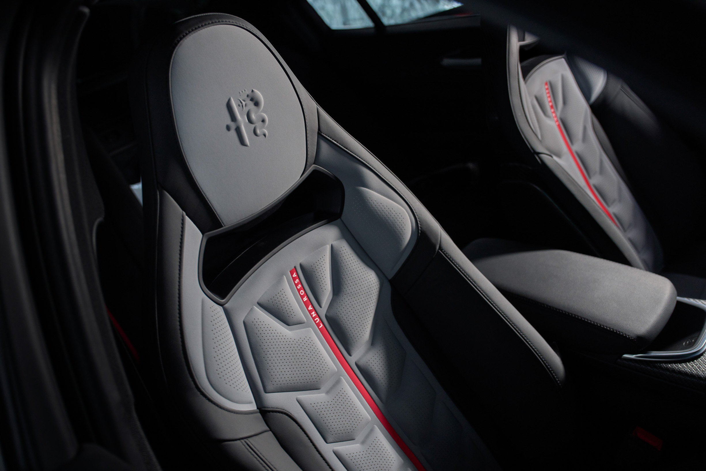 Alfa Romeo Giulia Quadrifoglio Luna Rossa 00012
