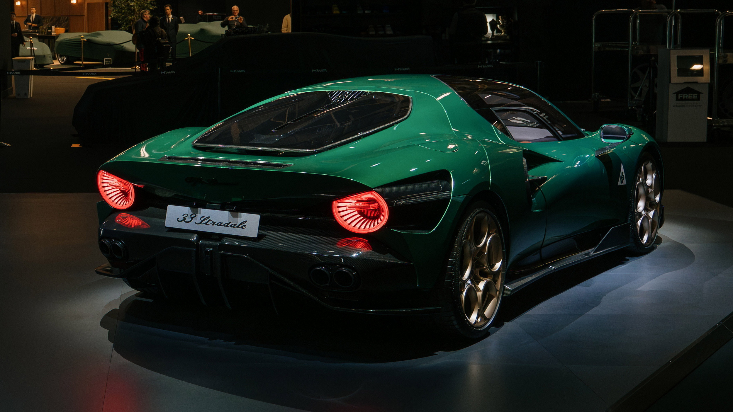 BOTTEGAFUORISERIE_UltimateSupercarGarage_Alfa Romeo 33 Stradale (9) copy