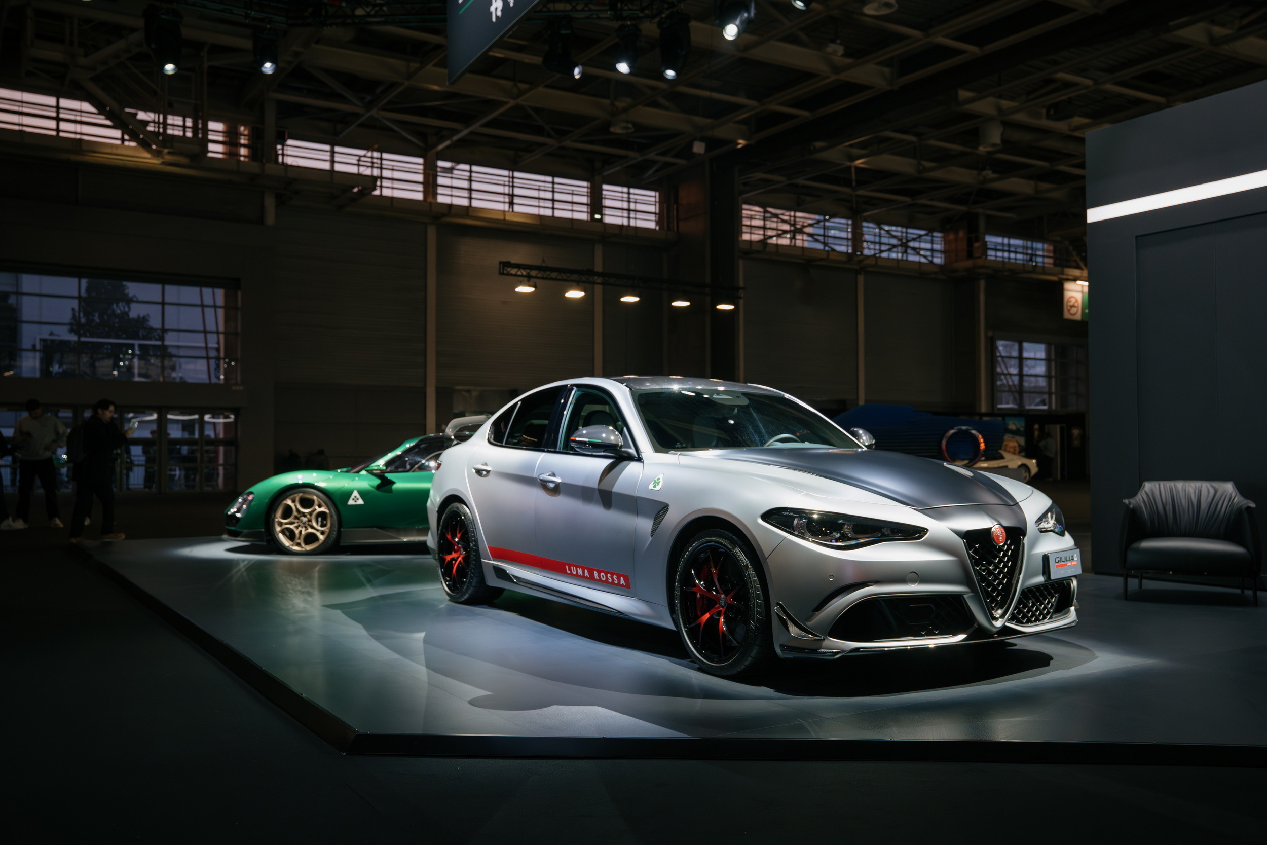 BOTTEGAFUORISERIE_UltimateSupercarGarage_Alfa Romeo Giulia Quadrifoglio Luna Rossa (1)