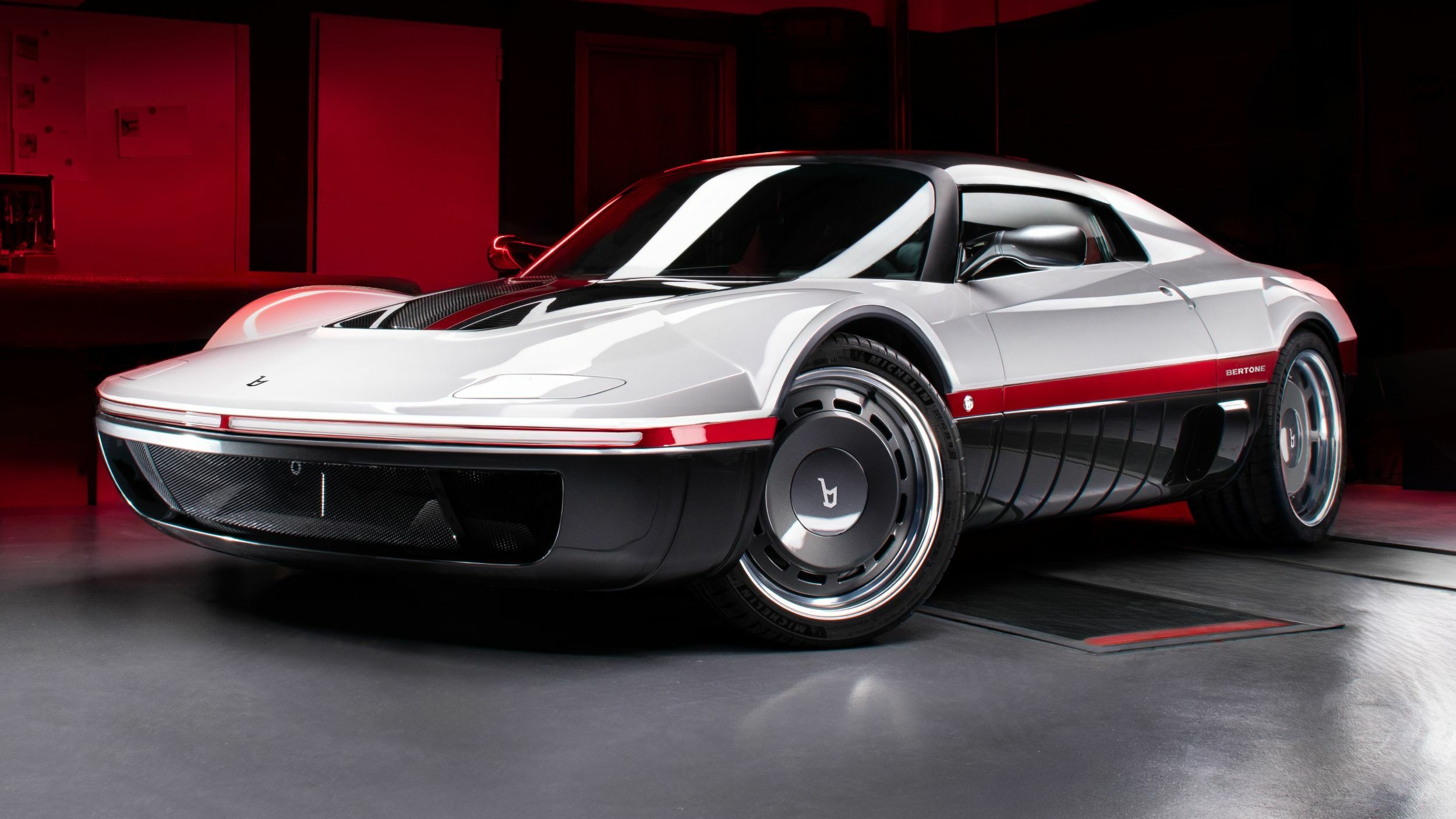 Bertone Runabout (3) copy