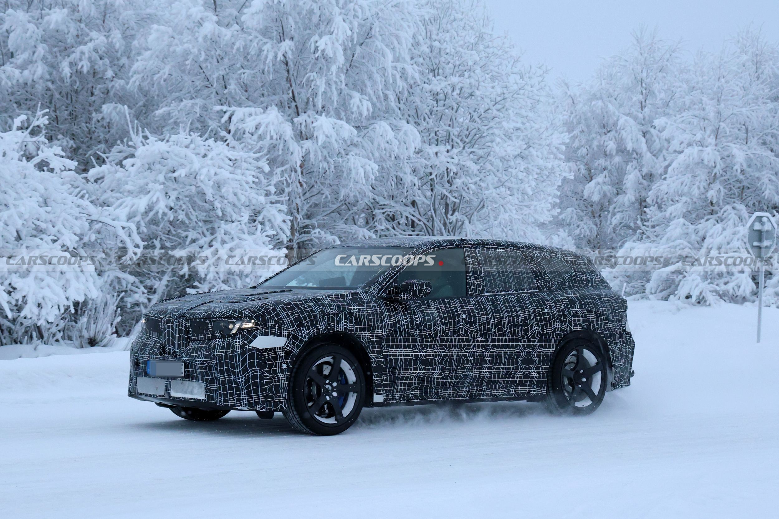 2027 BMW iX3 M 115 7
