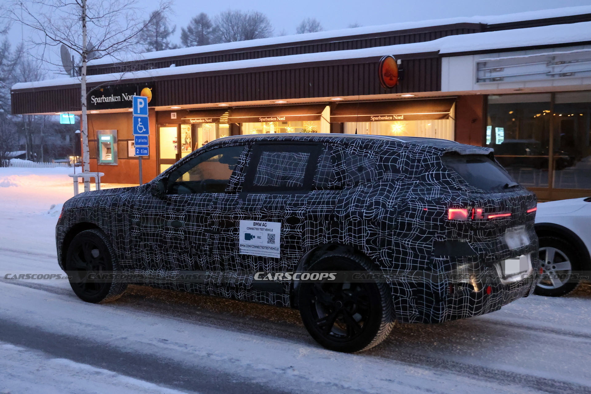 2027 BMW X5 Scoop Scoop - 7