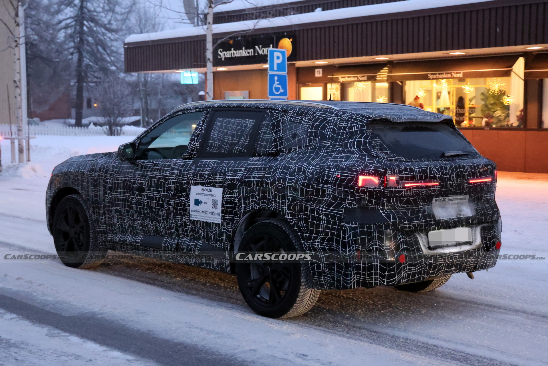 2027 BMW X5 Scoop Scoop - 8