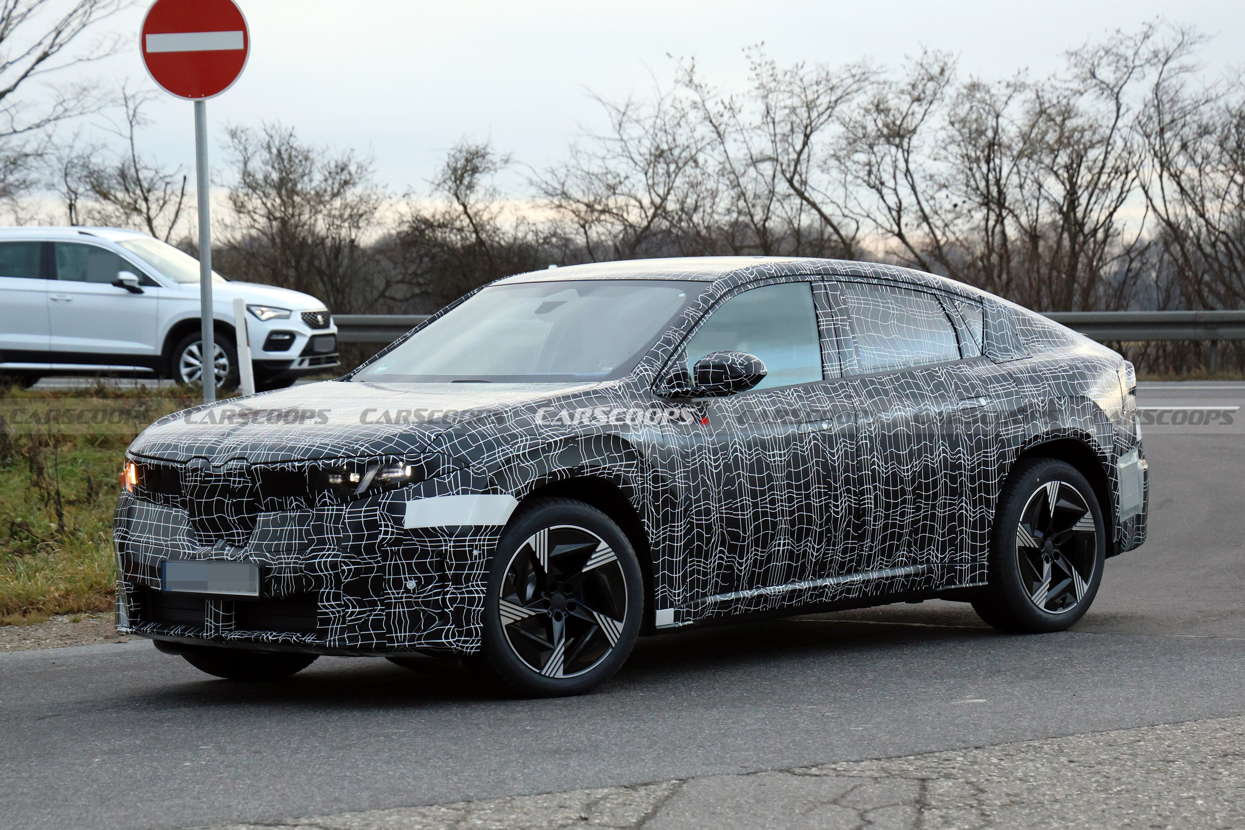 2027 BMW iX4 0108 10