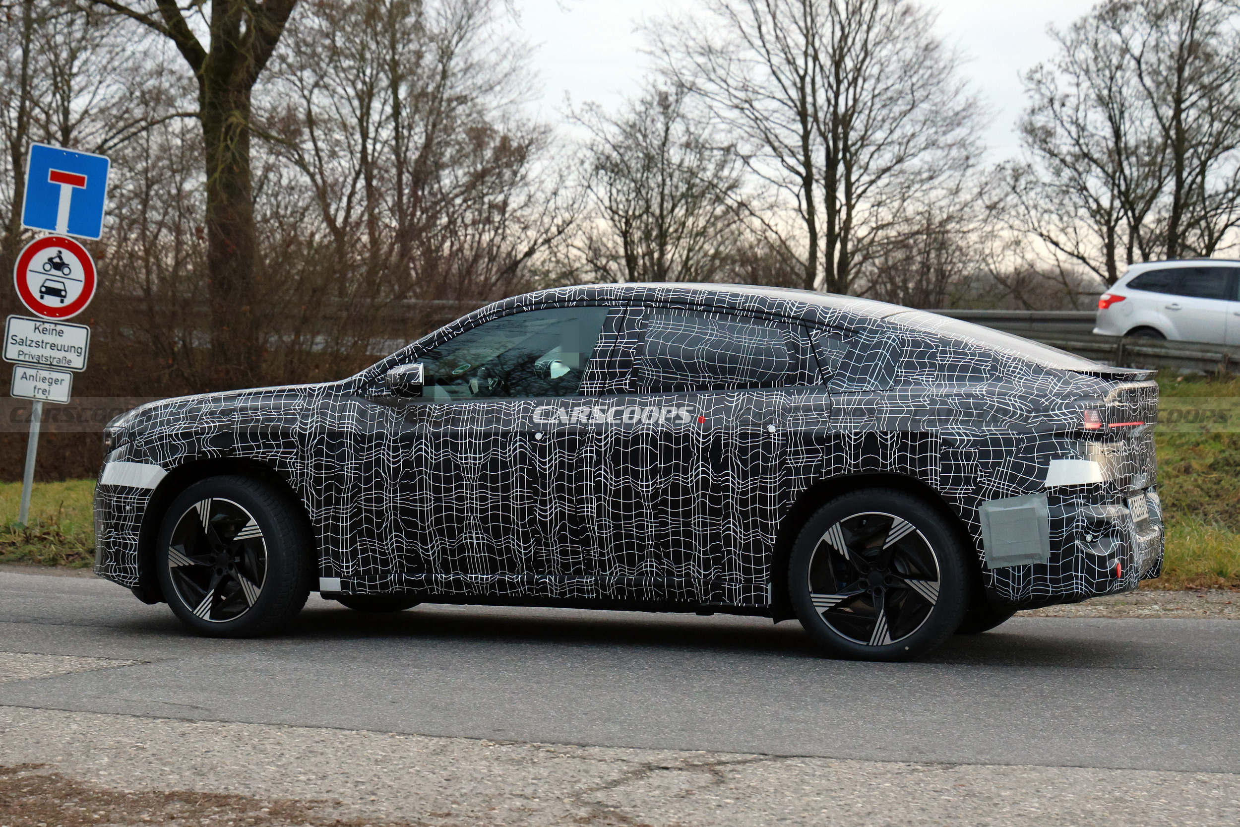 2027 BMW iX4 0108 17
