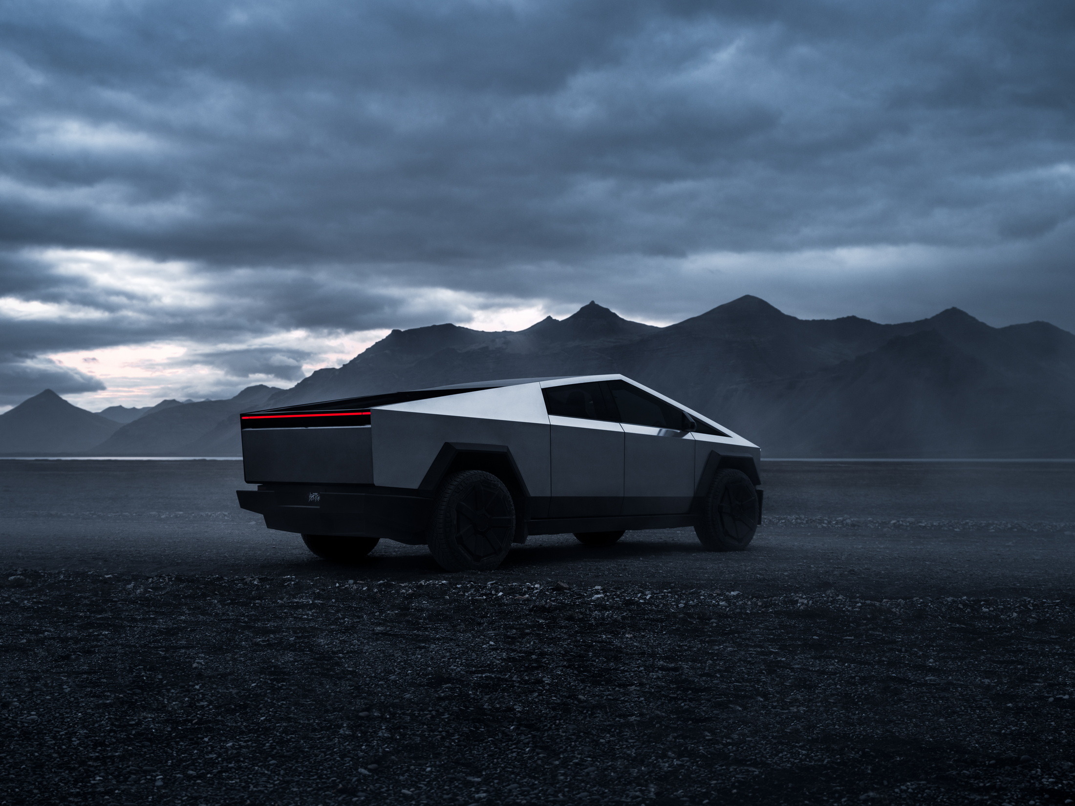 2024 Tesla Cybertruck 4
